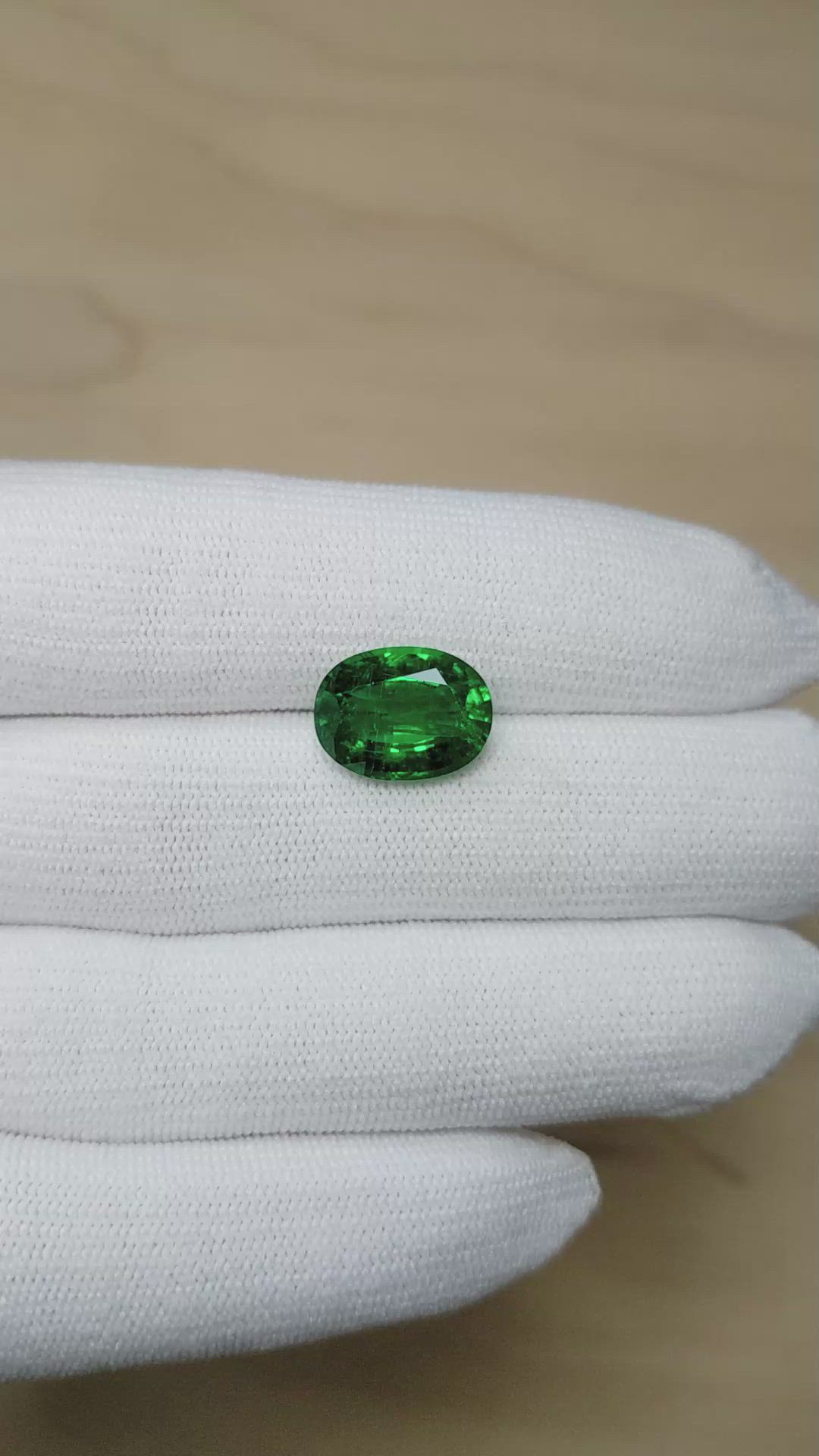 5.50 Ct. Emerald from Zambia Size Video