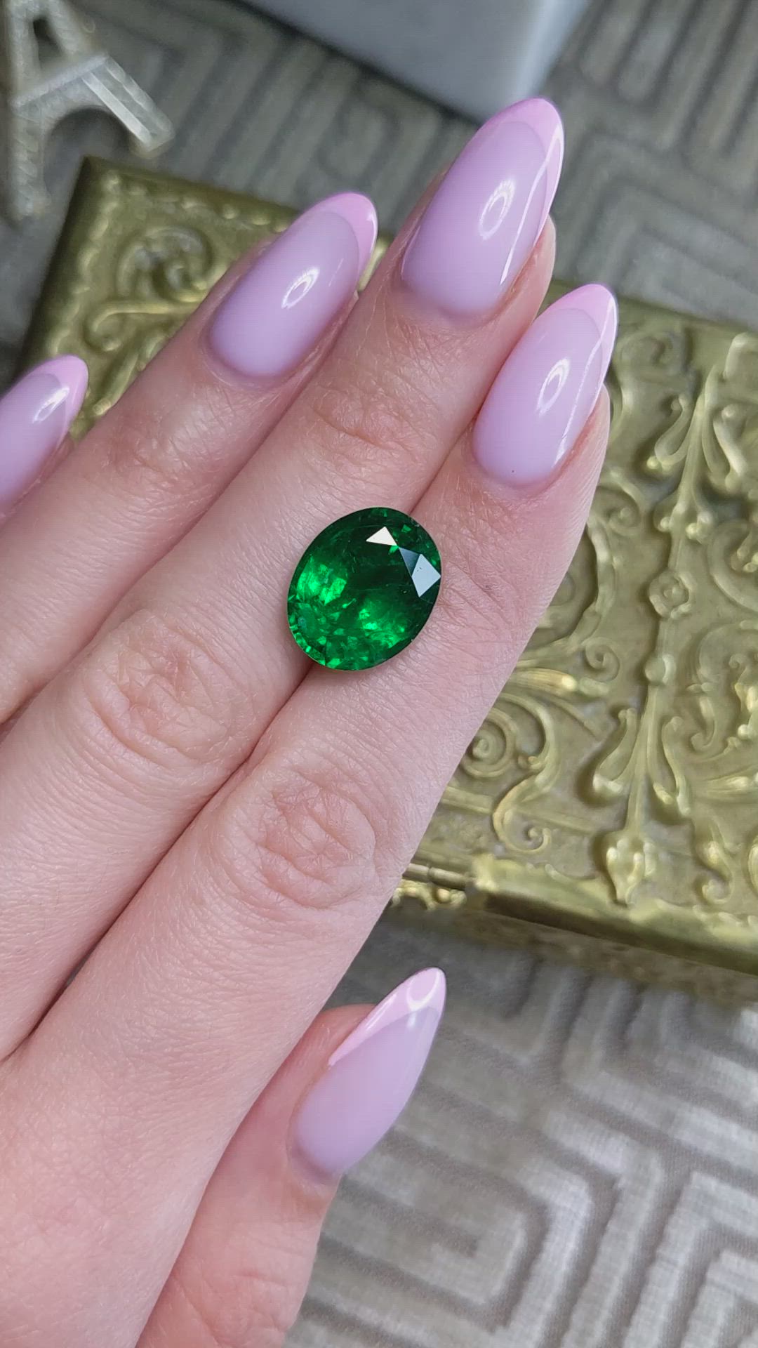 9.20 Ct. Emerald from Zambia Size Video