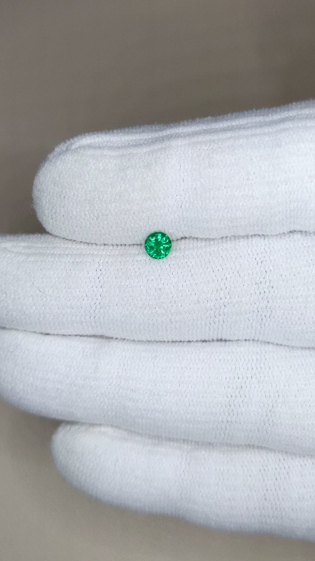 0.22 Ct. Emerald from Afghanistan Size Video
