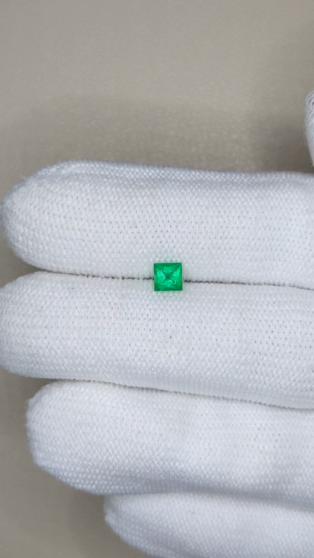 0.26 Ct. Emerald from Afghanistan Size Video