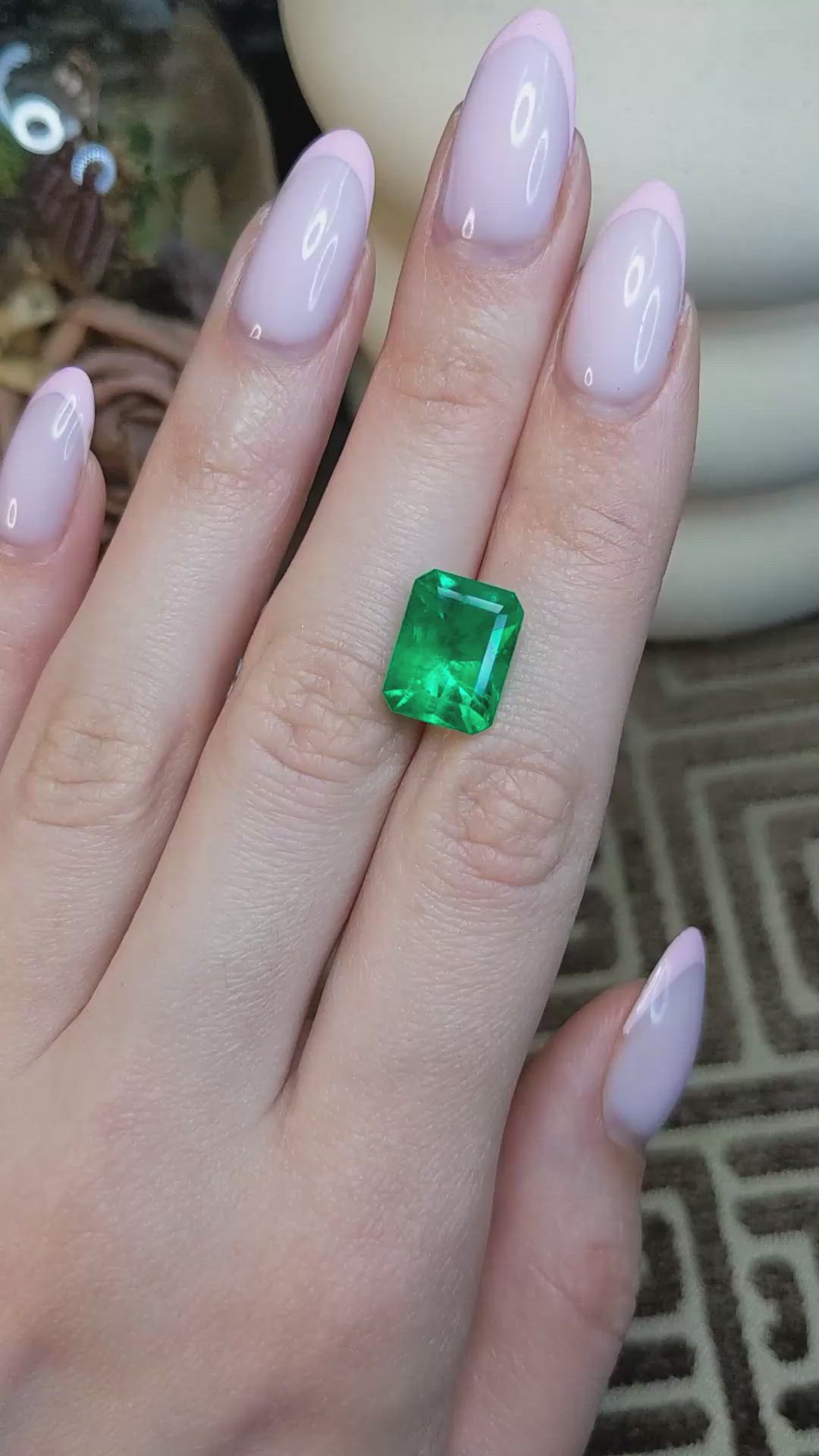 6.21 Ct. Emerald from Colombia - Muzo Size Video