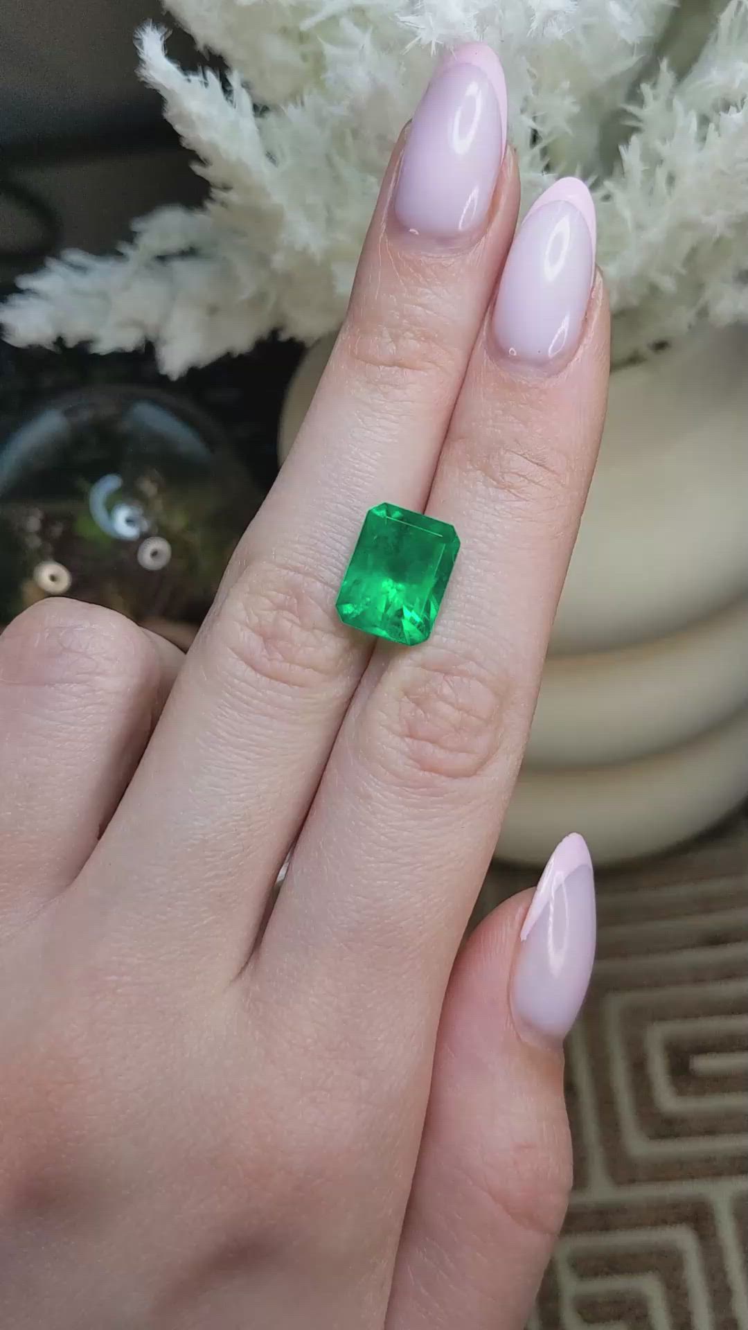6.21 Ct. Emerald from Colombia - Muzo Size Video