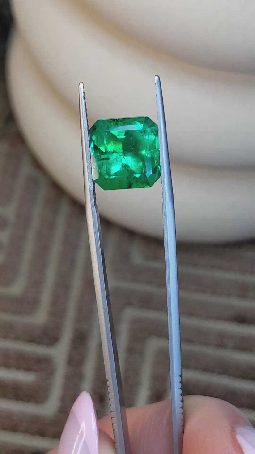 5.74 Ct. Emerald from Colombia - Muzo Size Video