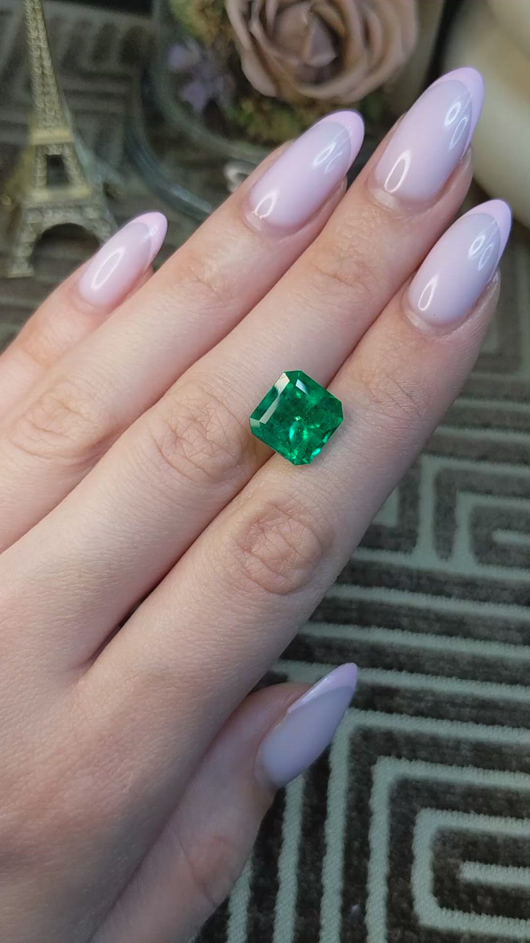 5.74 Ct. Emerald from Colombia - Muzo Size Video
