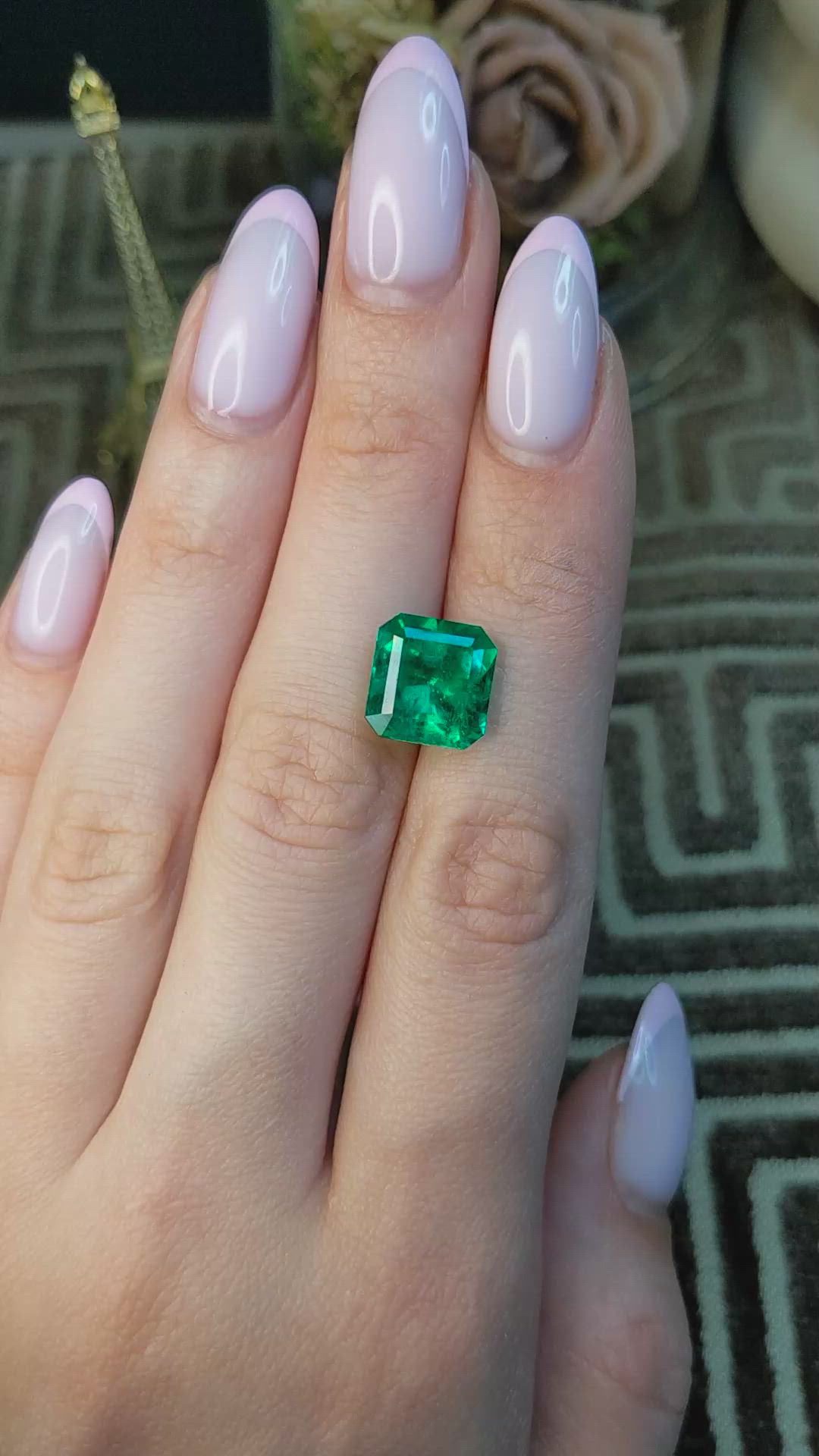 5.74 Ct. Emerald from Colombia - Muzo Size Video