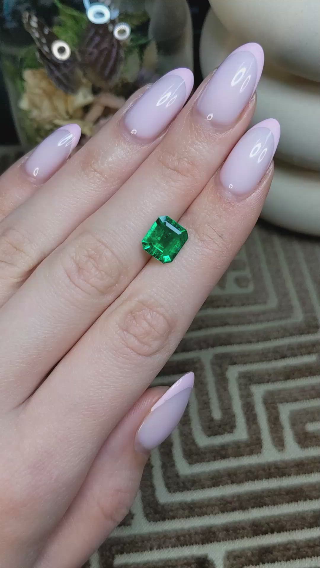 2.28 Ct. Emerald from Colombia - Muzo Size Video