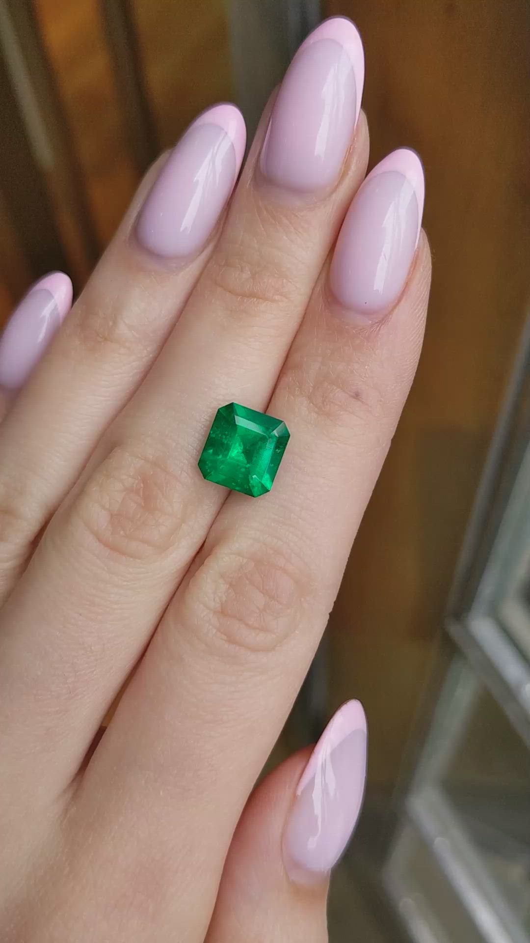 3.70 Ct. Emerald from Colombia - Muzo Size Video