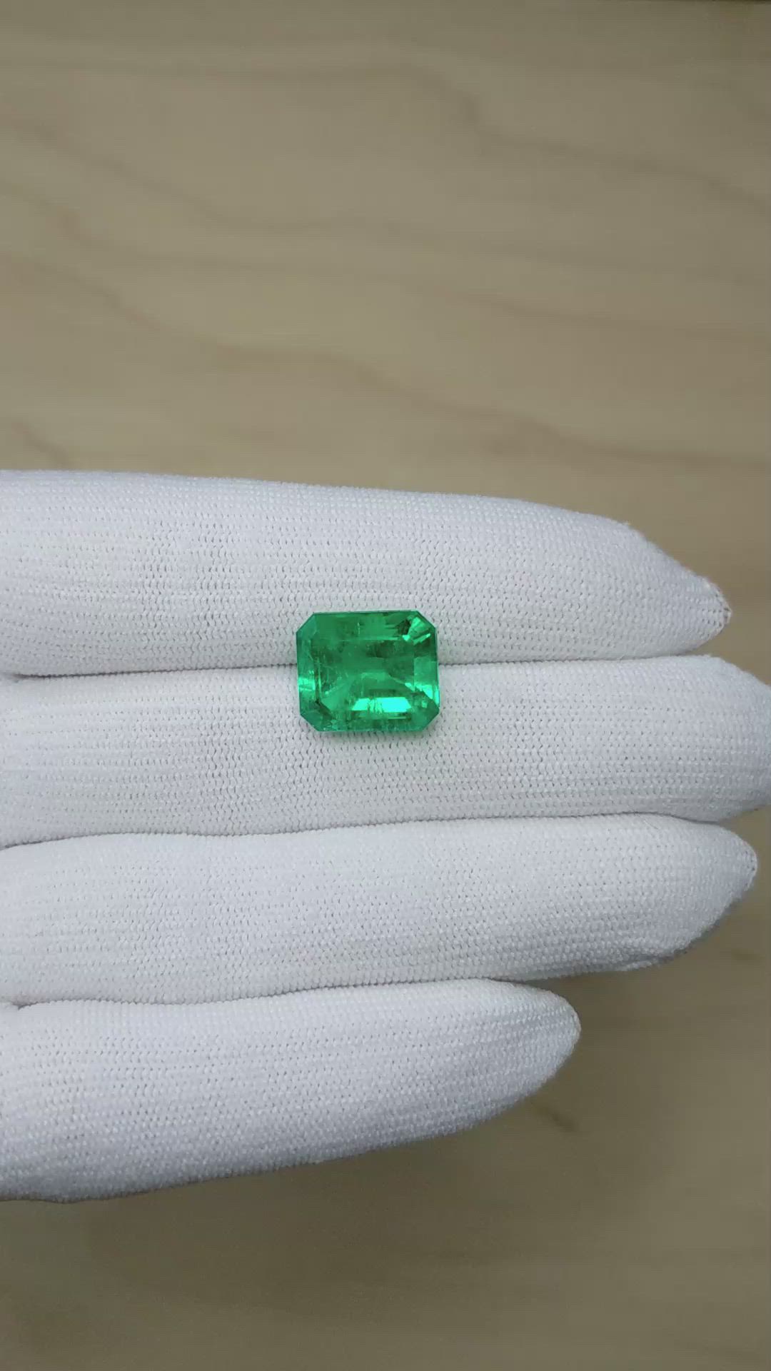 9.45 Ct. Emerald from Colombia Size Video