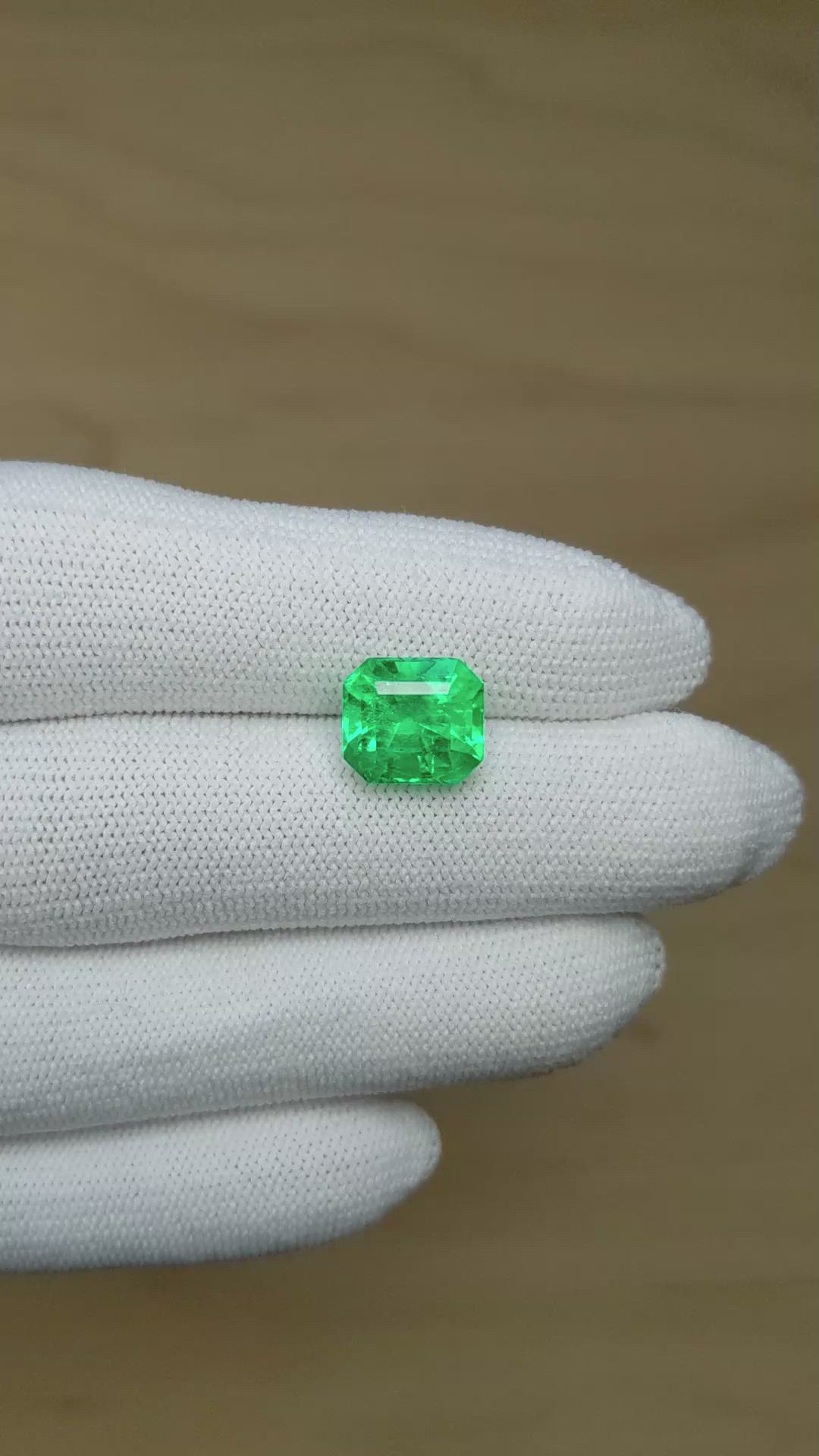 3.84 Ct. Emerald from Colombia Size Video