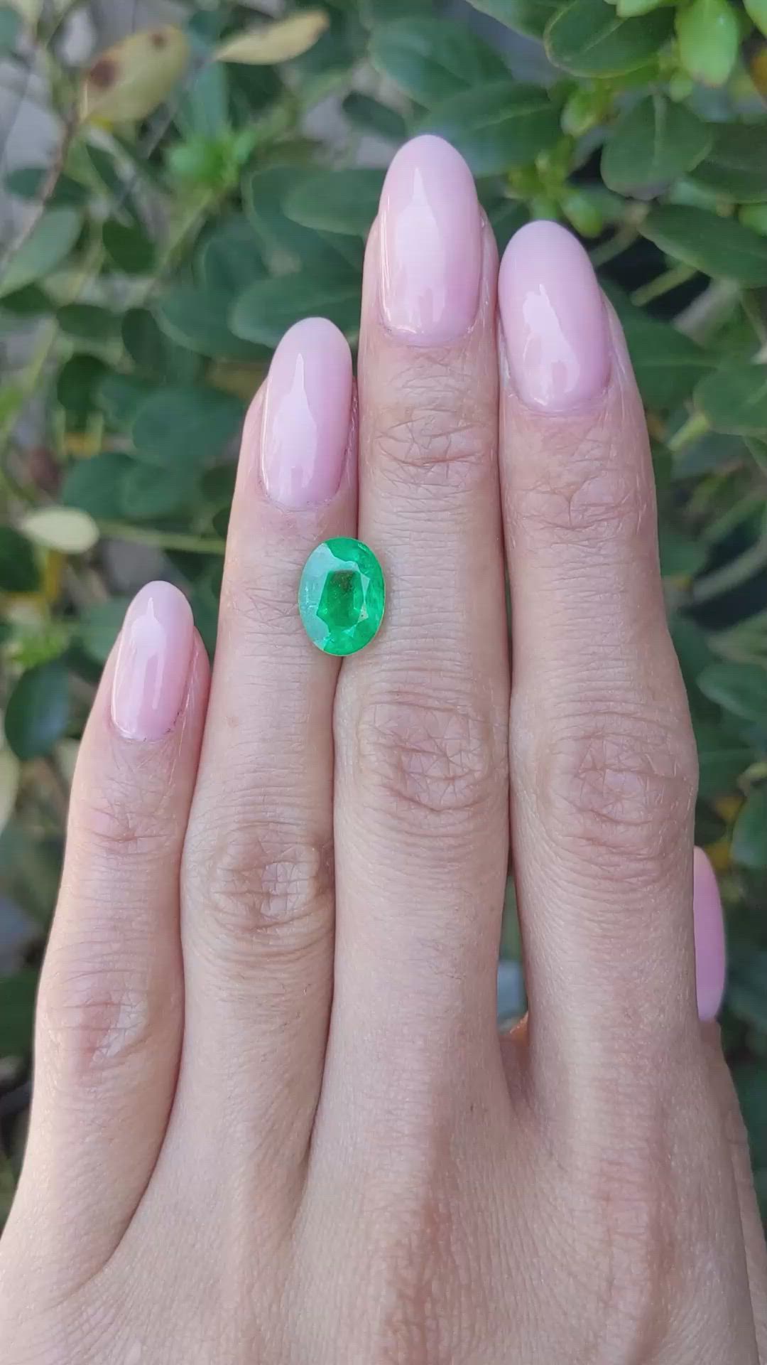 2.82 Ct. Emerald from Zambia Size Video