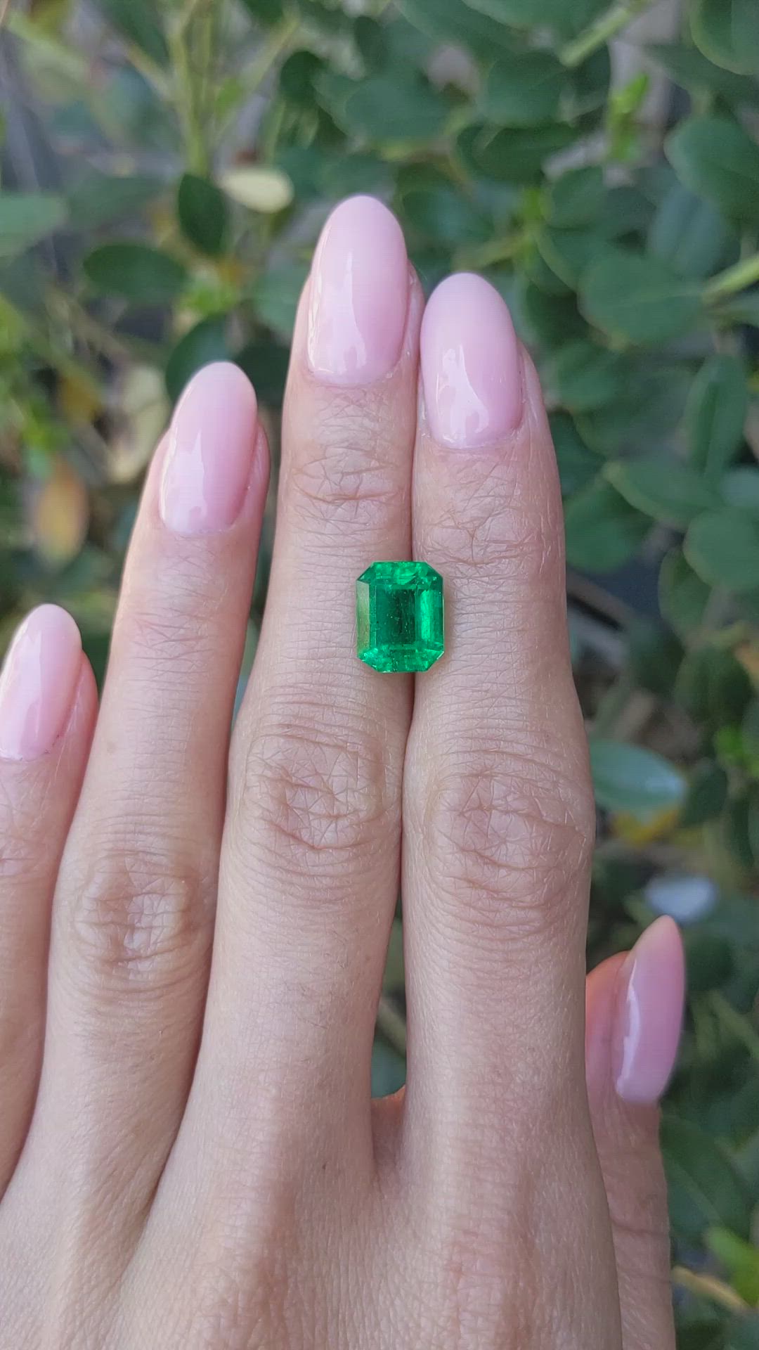 3.62 Ct. Emerald from Zambia Size Video