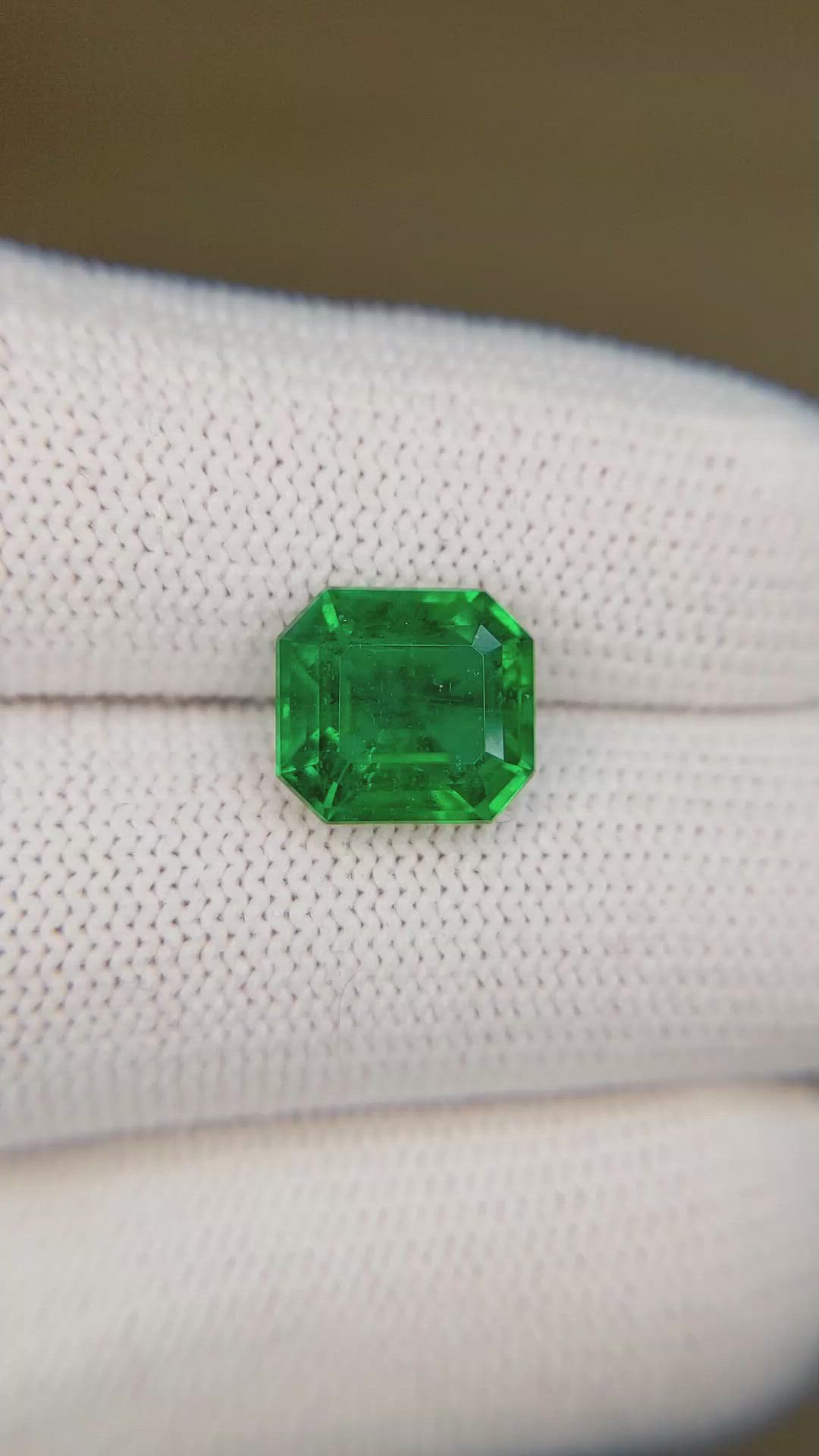 3.14 Ct. Emerald from Zambia Size Video