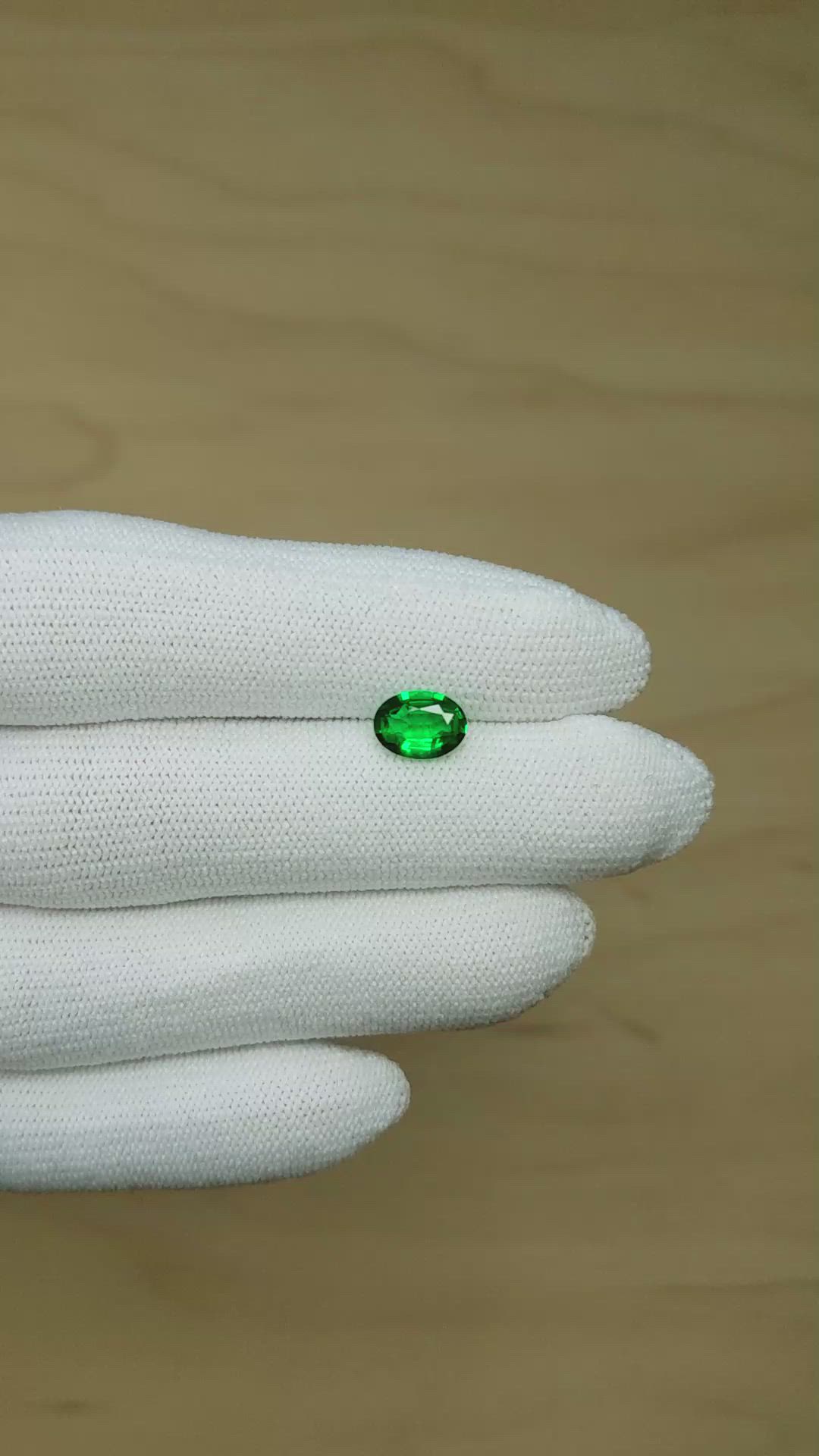 0.92 Ct. Emerald from Zambia Size Video