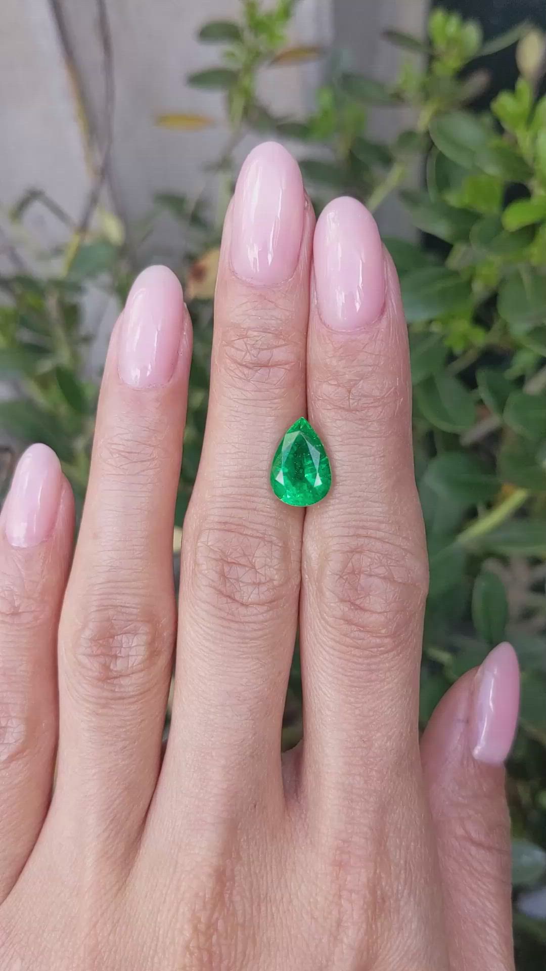 2.69 Ct. Emerald from Zambia Size Video