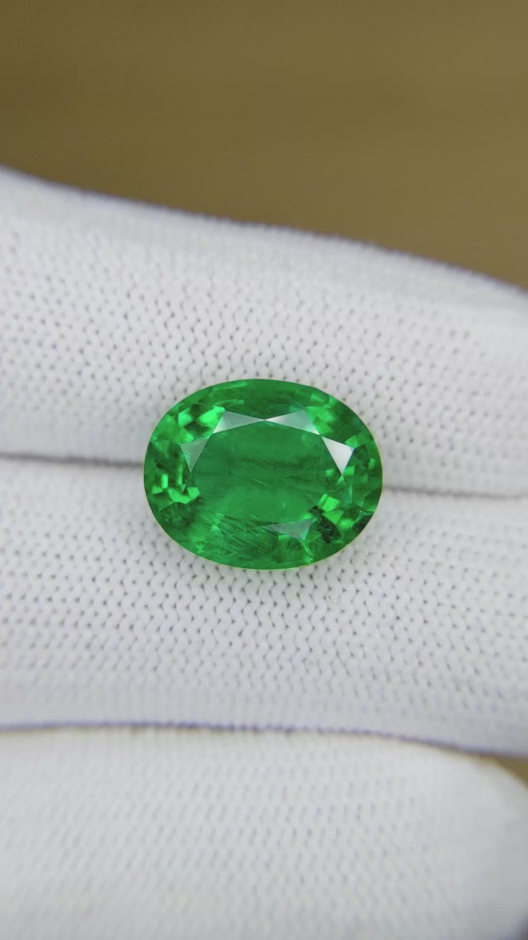 5.48 Ct. Emerald from Zambia Size Video