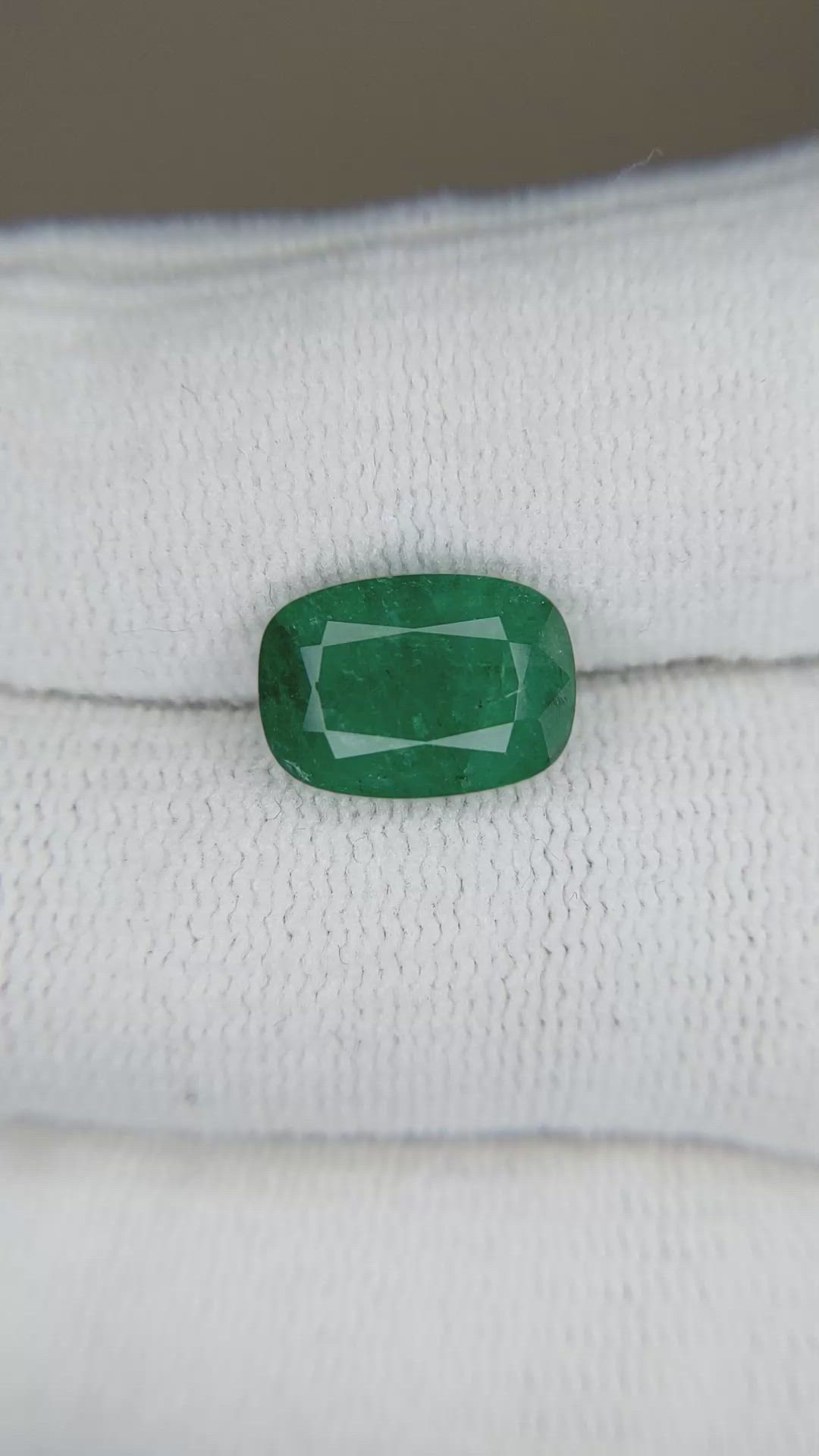 3.60 Ct. Emerald from Zambia Size Video