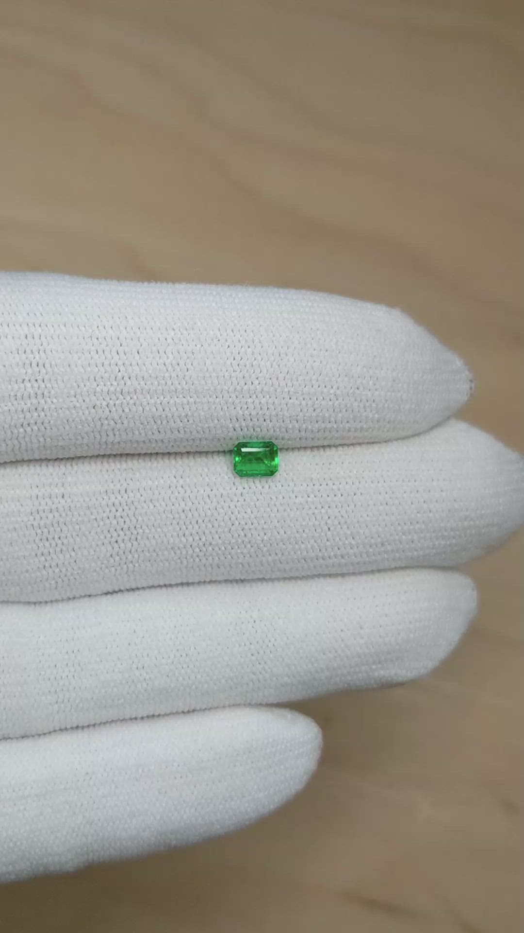 0.40 Ct. Emerald from Afghanistan Size Video
