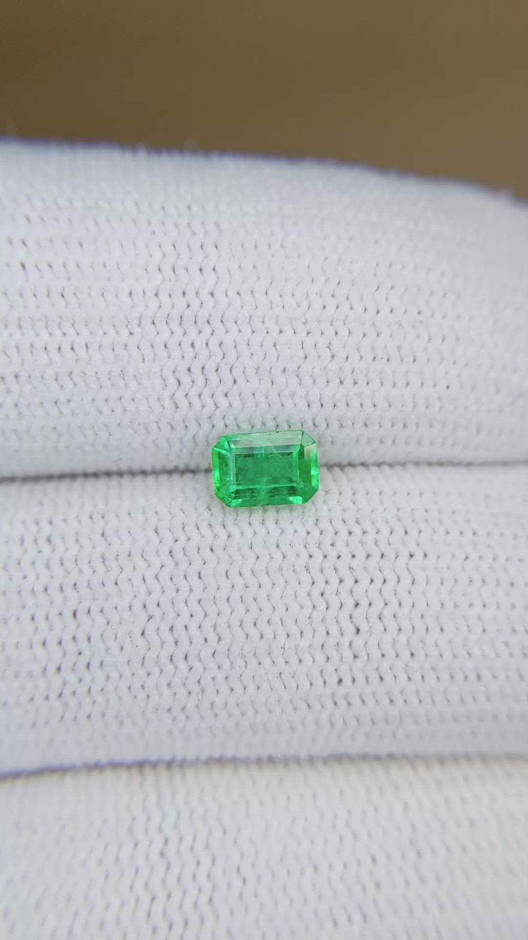 0.46 Ct. Emerald from Afghanistan Size Video
