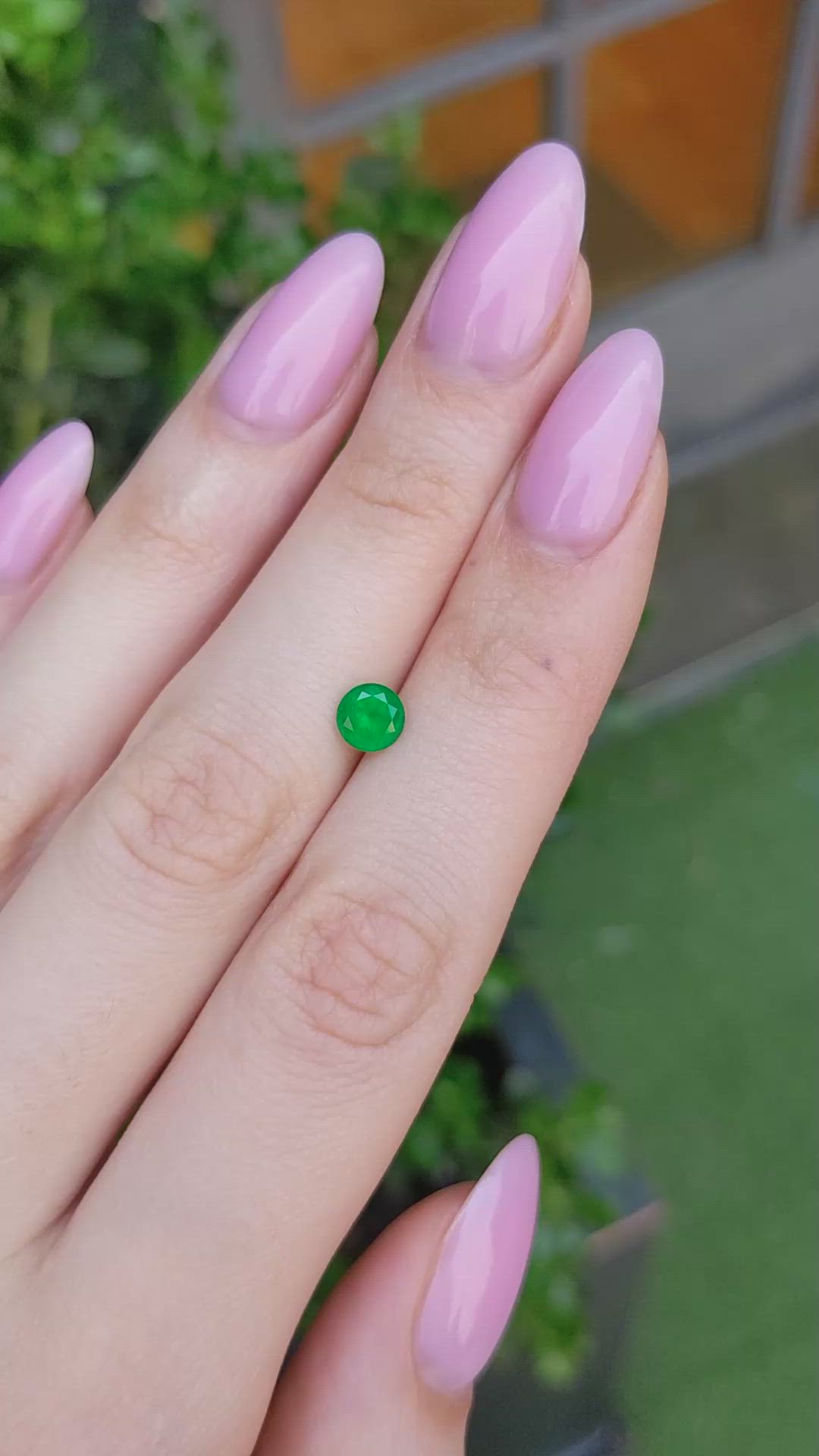 0.60 Ct. Emerald from Zambia Size Video
