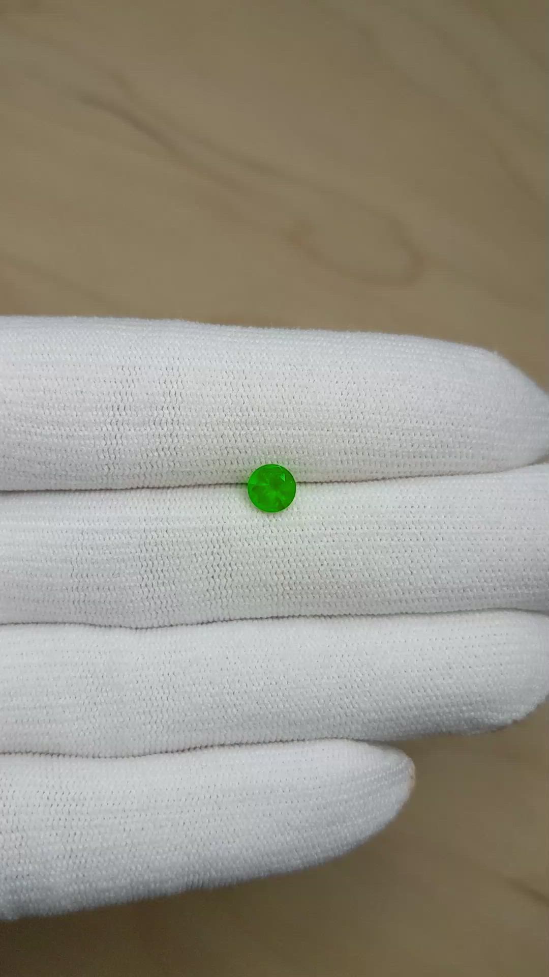 0.60 Ct. Emerald from Zambia Size Video
