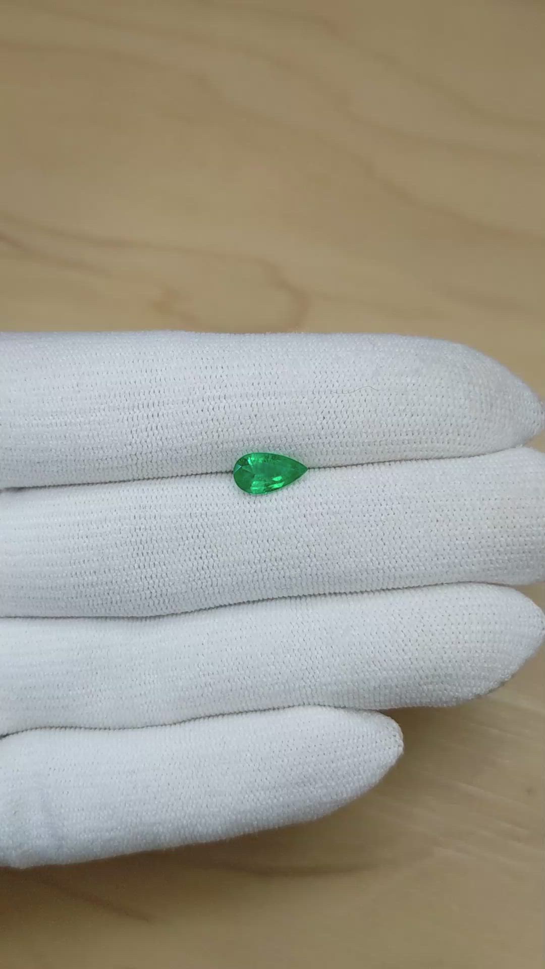 0.84 Ct. Emerald from Brazil Size Video
