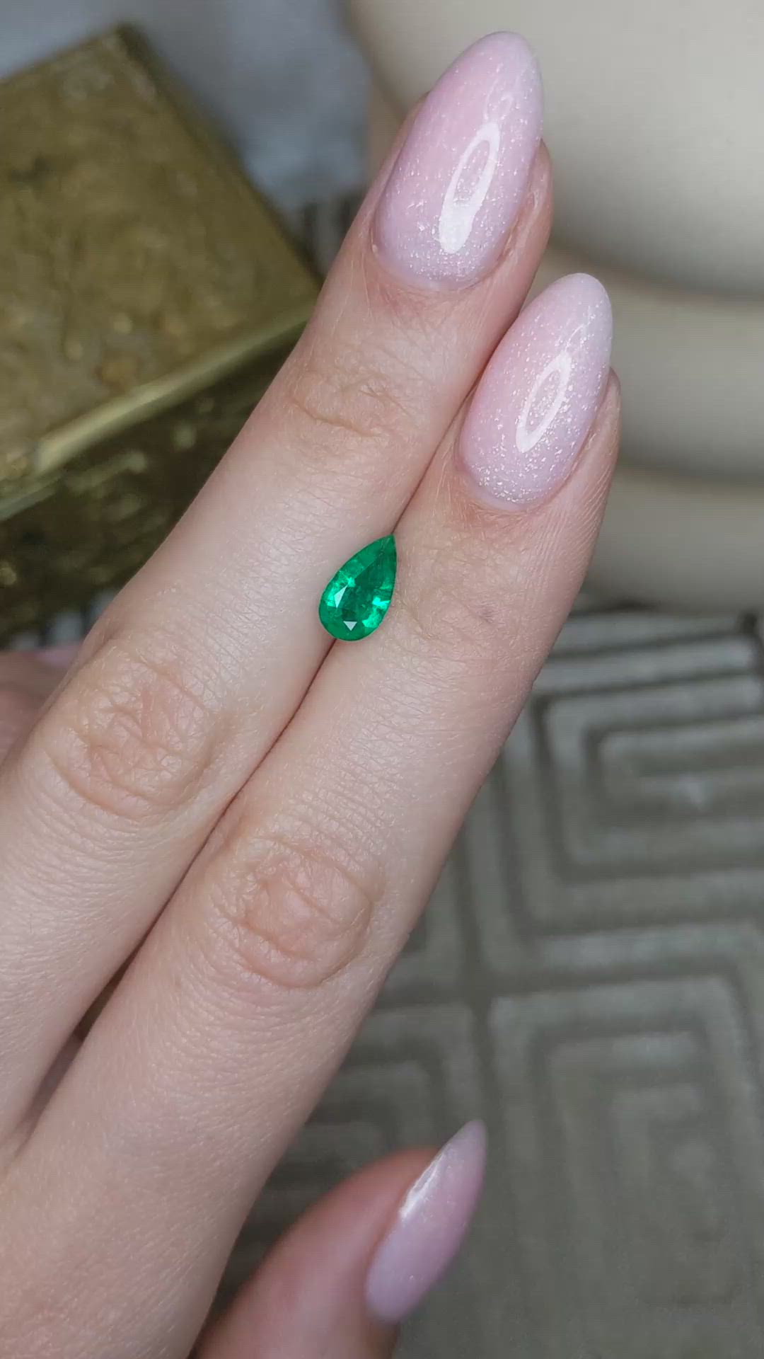 0.84 Ct. Emerald from Brazil Size Video