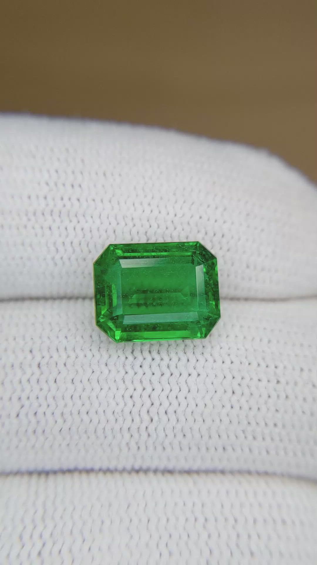 4.14 Ct. Emerald from Zambia Size Video