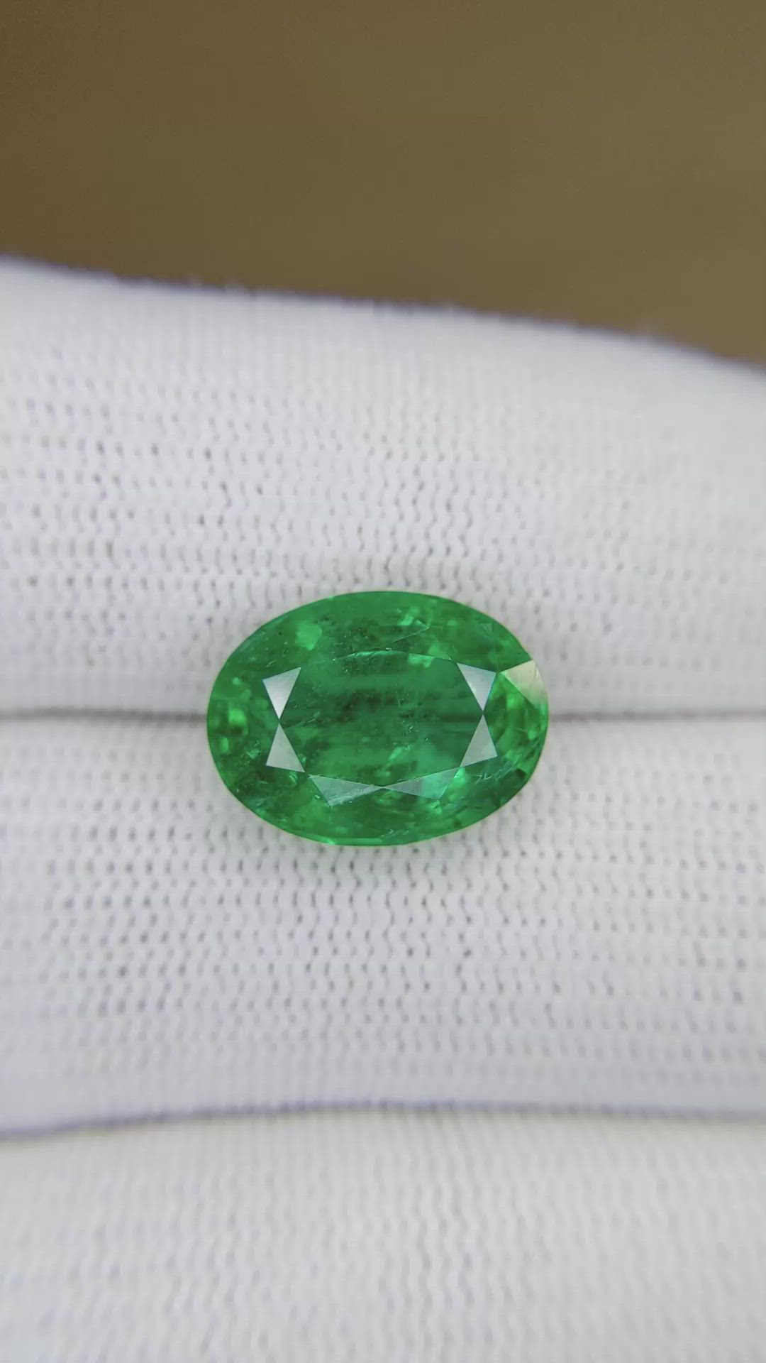 5.25 Ct. Emerald from Zambia Size Video