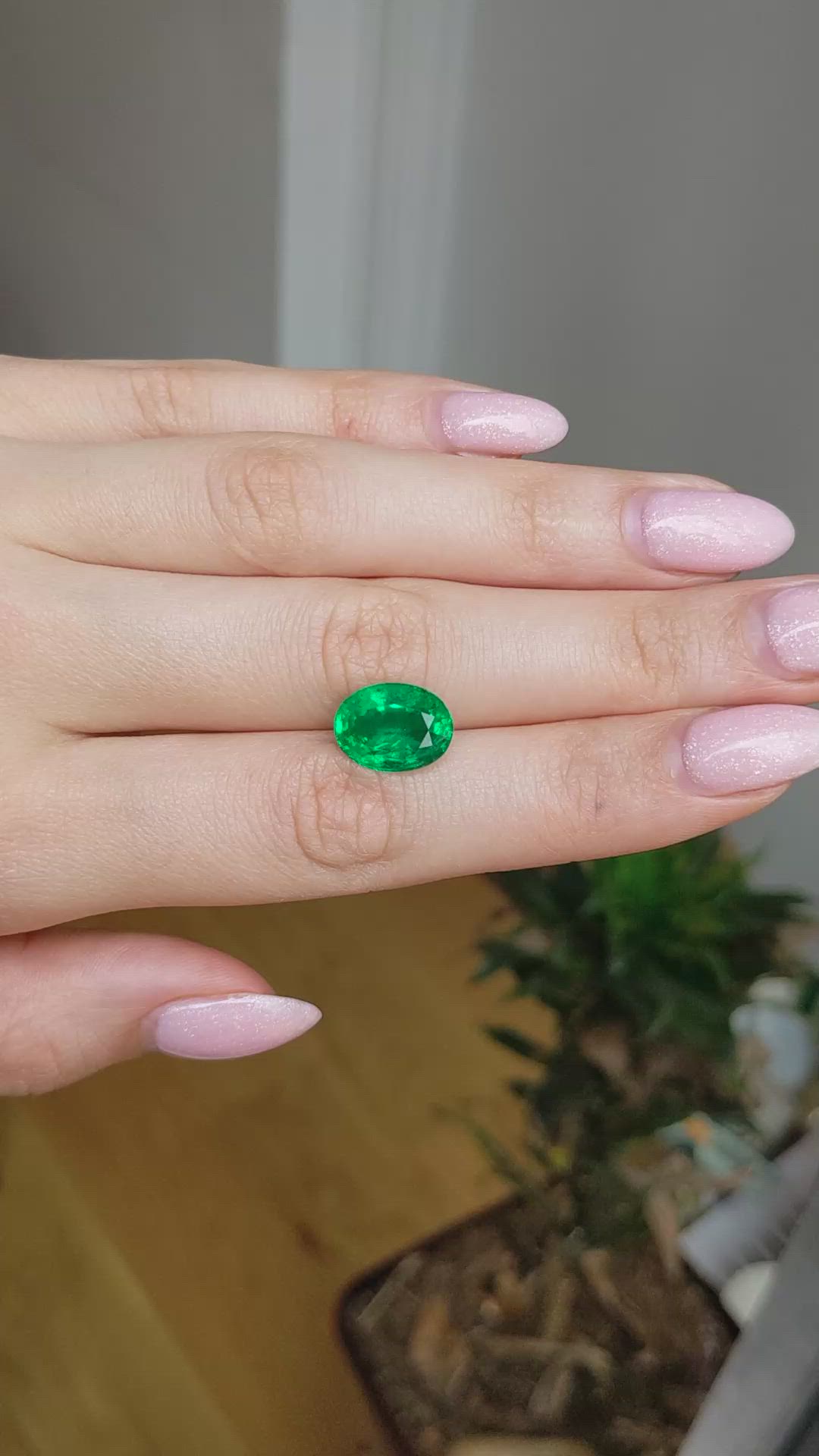 5.25 Ct. Emerald from Zambia Size Video