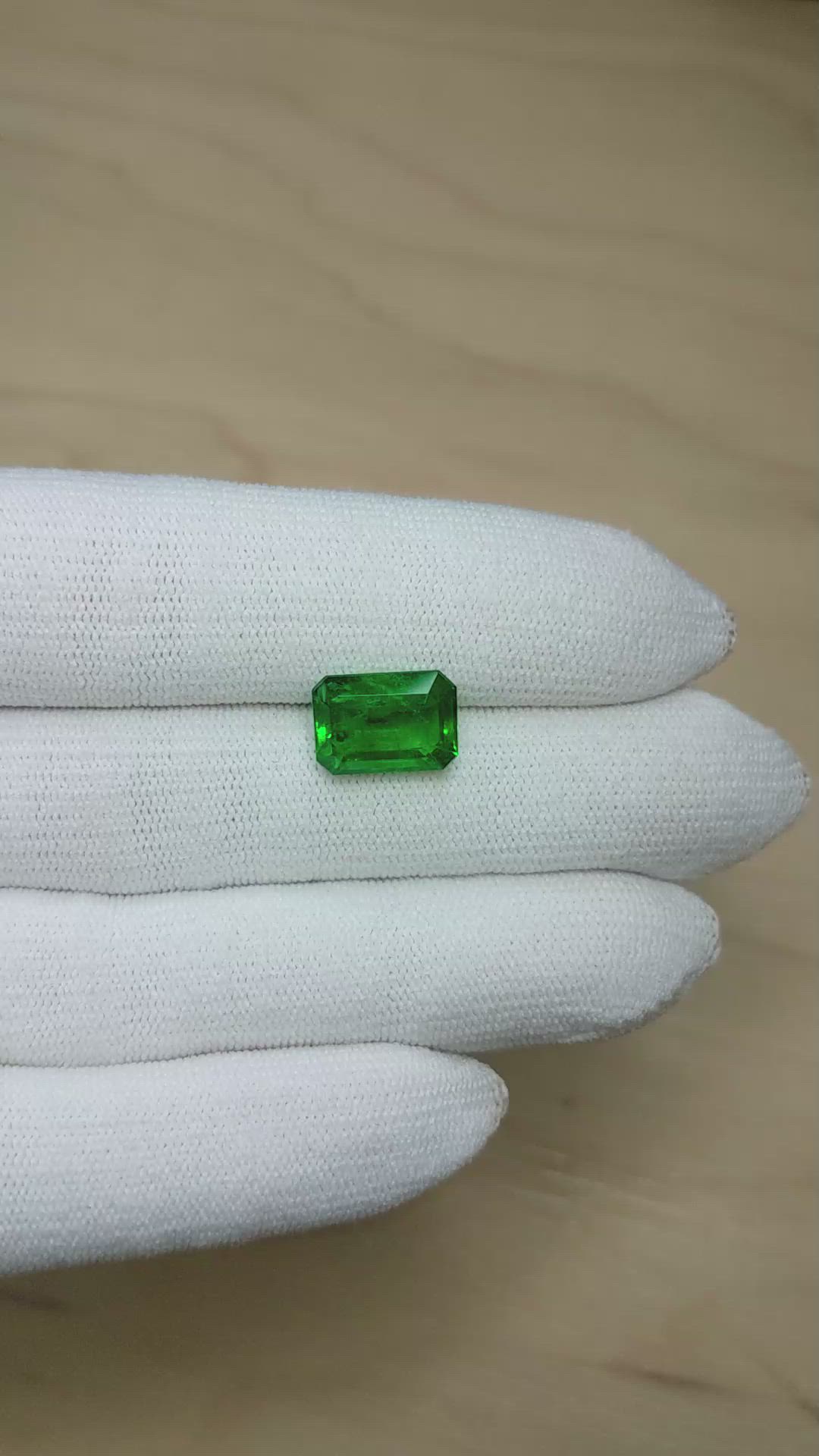 5.35 Ct. Emerald from Zambia Size Video