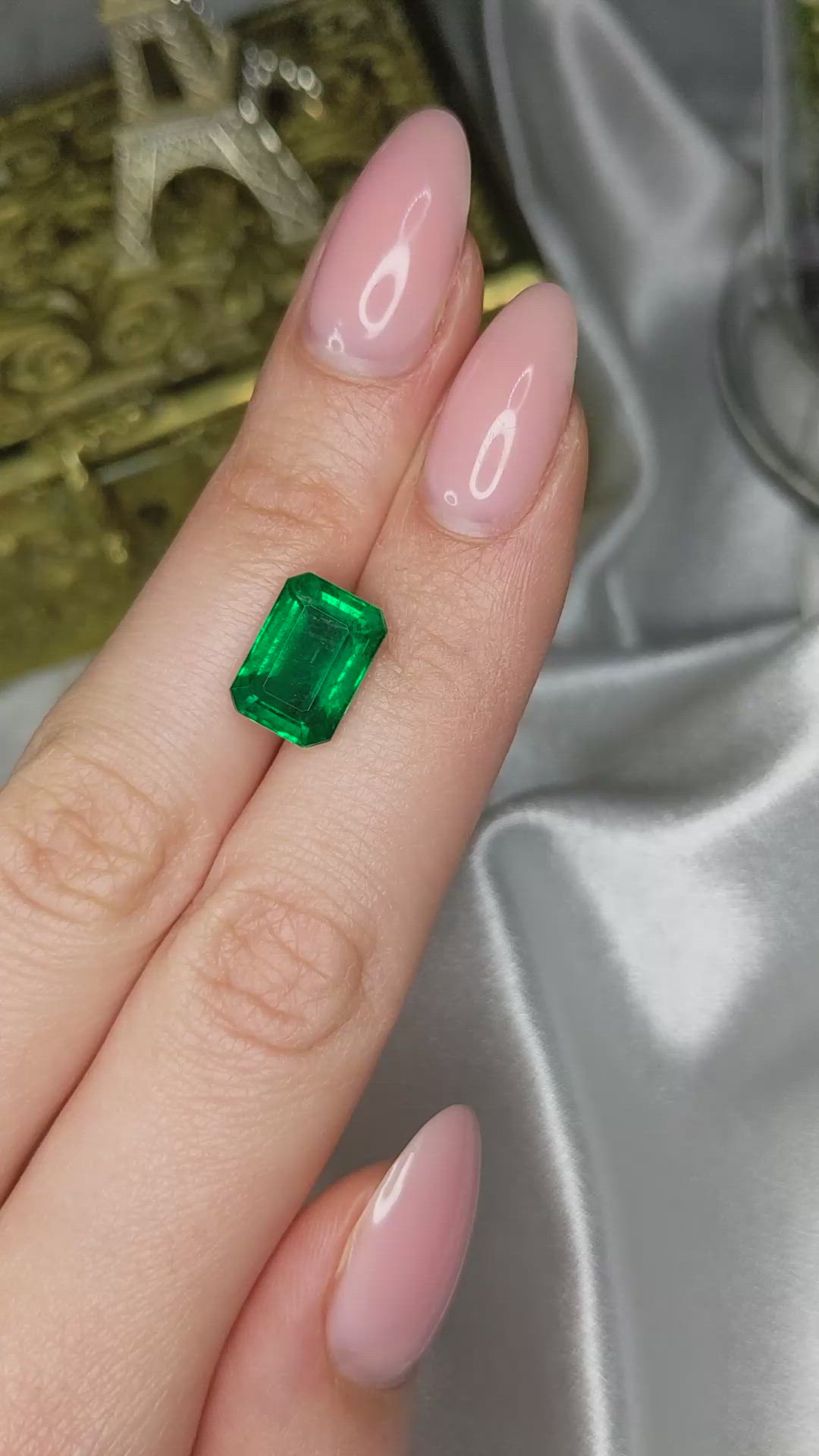 5.35 Ct. Emerald from Zambia Size Video