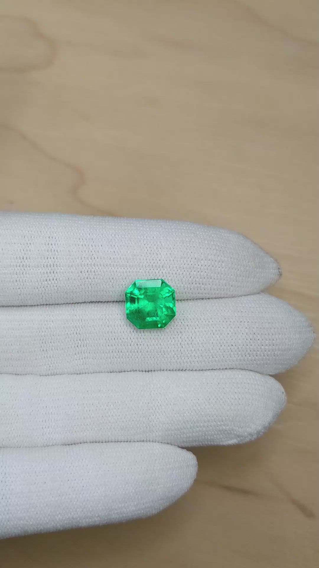 5.03 Ct. Emerald from Colombia Size Video