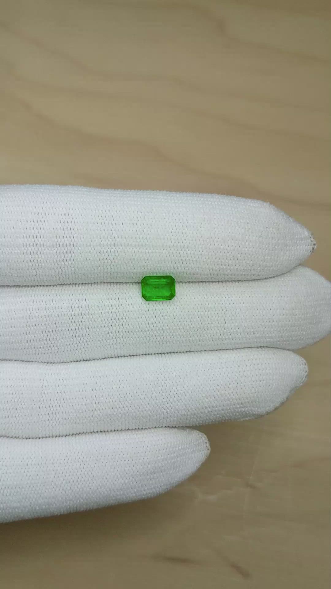 0.72 Ct. Emerald from Afghanistan Size Video