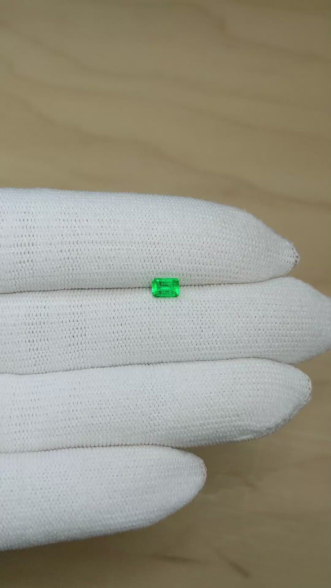 0.35 Ct. Emerald from Afghanistan Size Video
