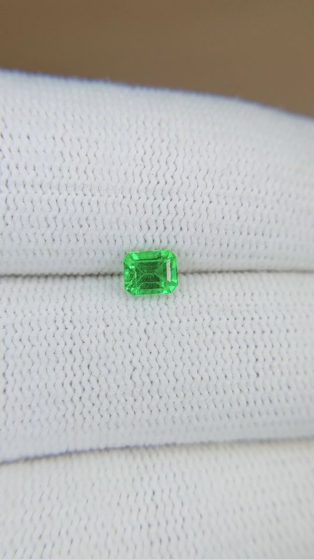 0.50 Ct. Emerald from Afghanistan Size Video