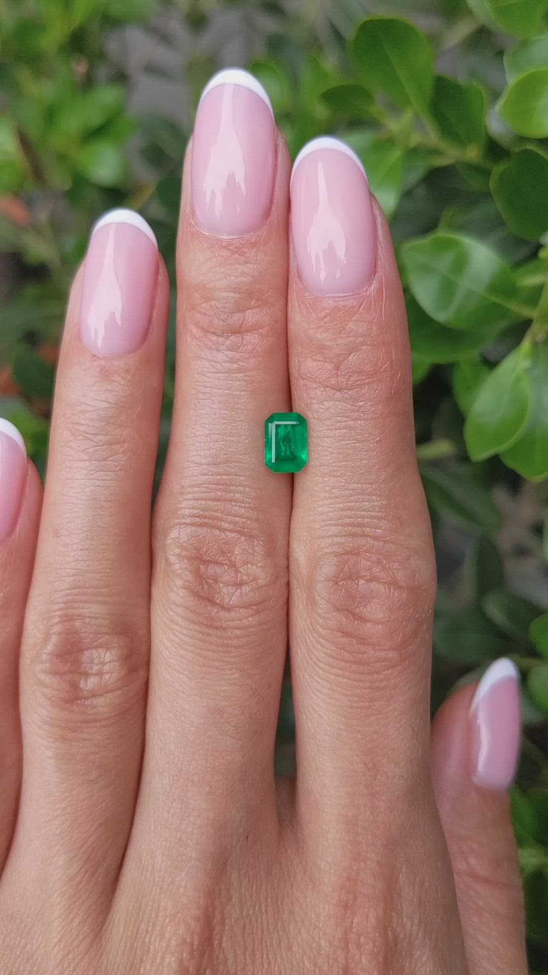 0.86 Ct. Emerald from Afghanistan Size Video
