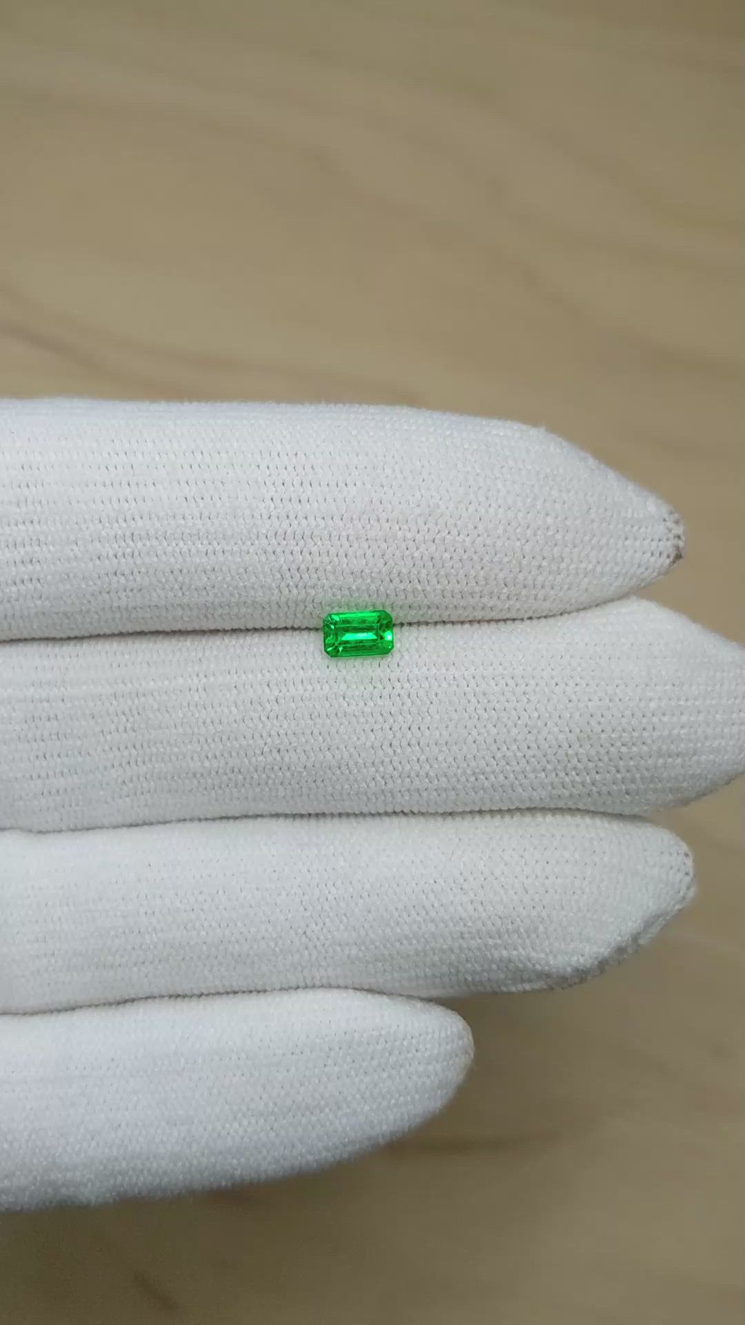 0.40 Ct. Emerald from Afghanistan Size Video