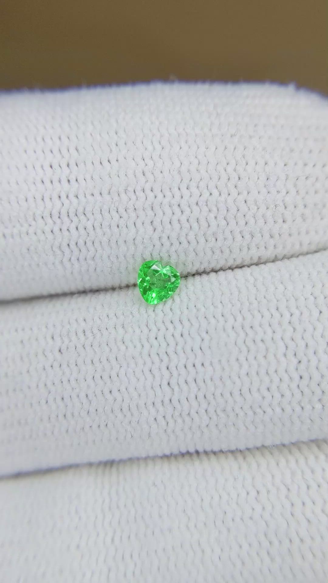 0.15 Ct. Emerald from Afghanistan Size Video