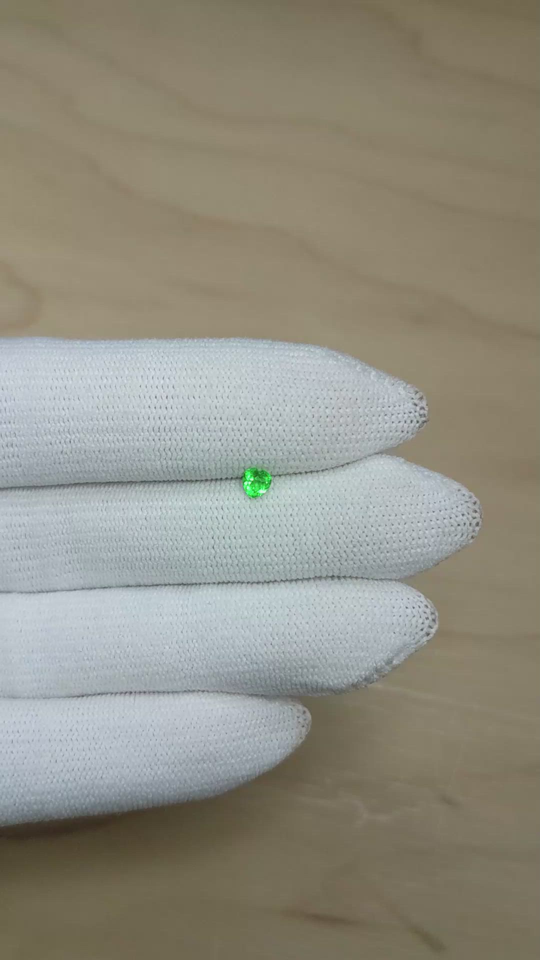 0.15 Ct. Emerald from Afghanistan Size Video