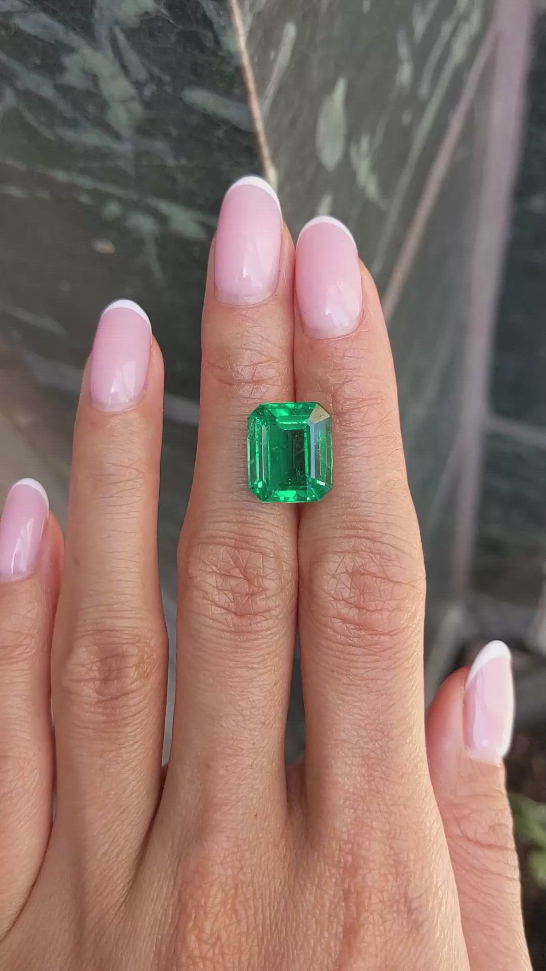 8.50 Ct. Emerald from Zambia Size Video