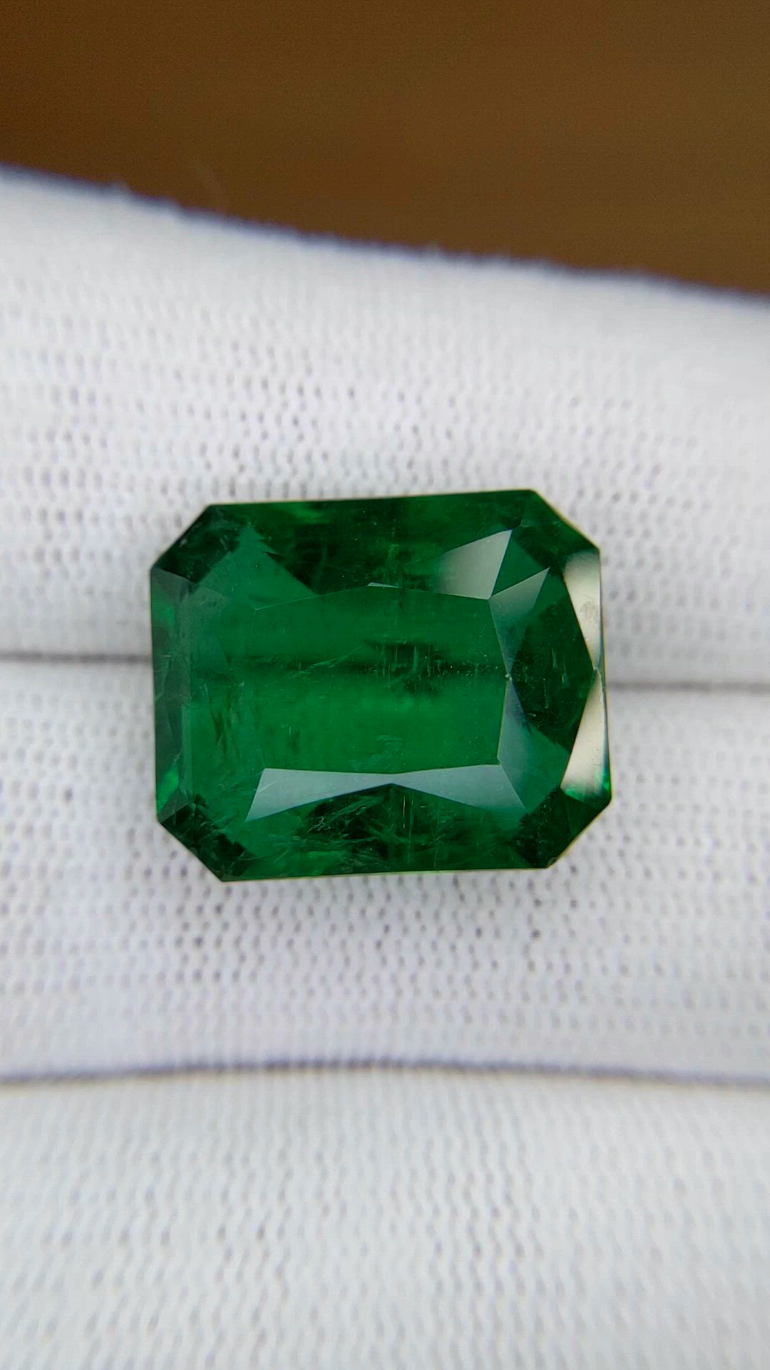 16.43 Ct. Emerald from Zambia Size Video