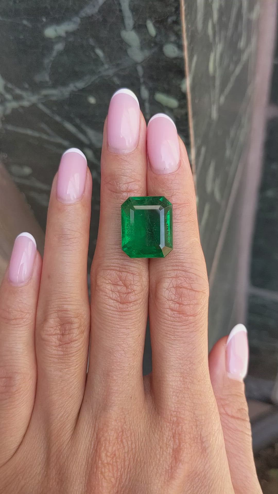 16.67 Ct. Emerald from Zambia Size Video