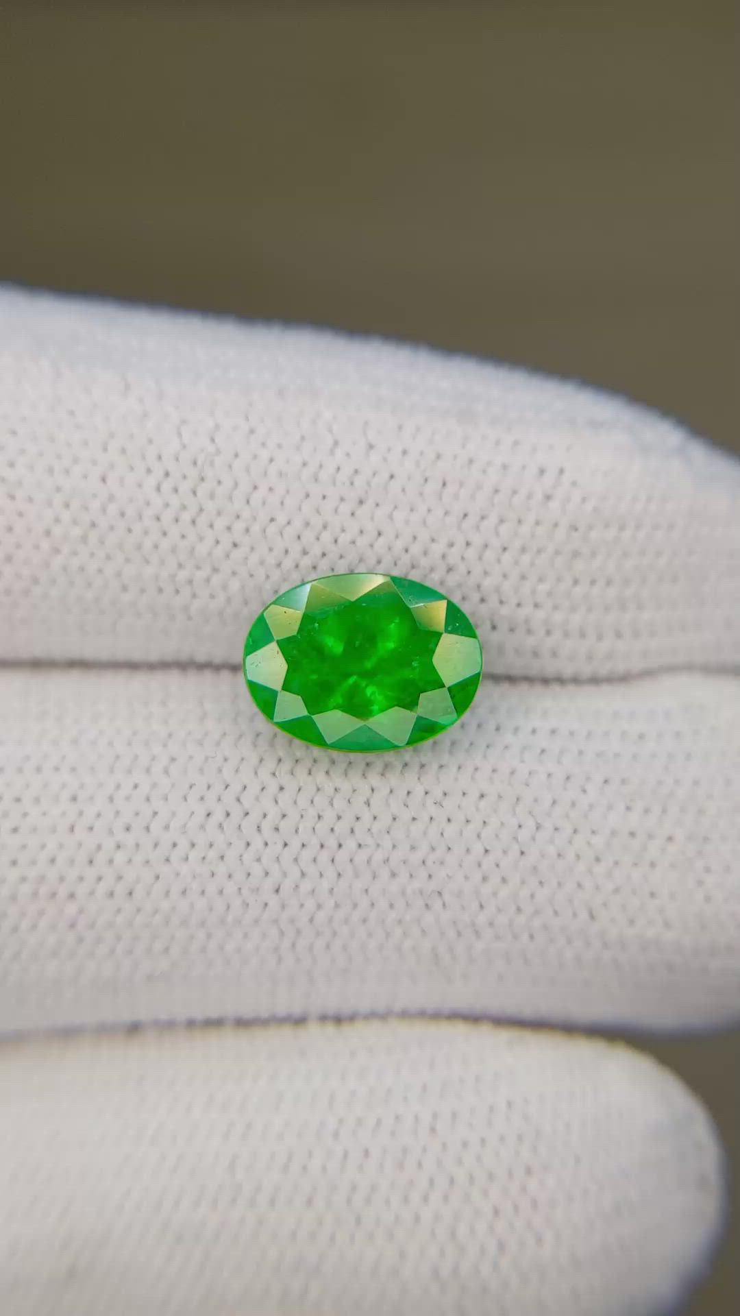 1.91 Ct. Emerald from Zambia Size Video
