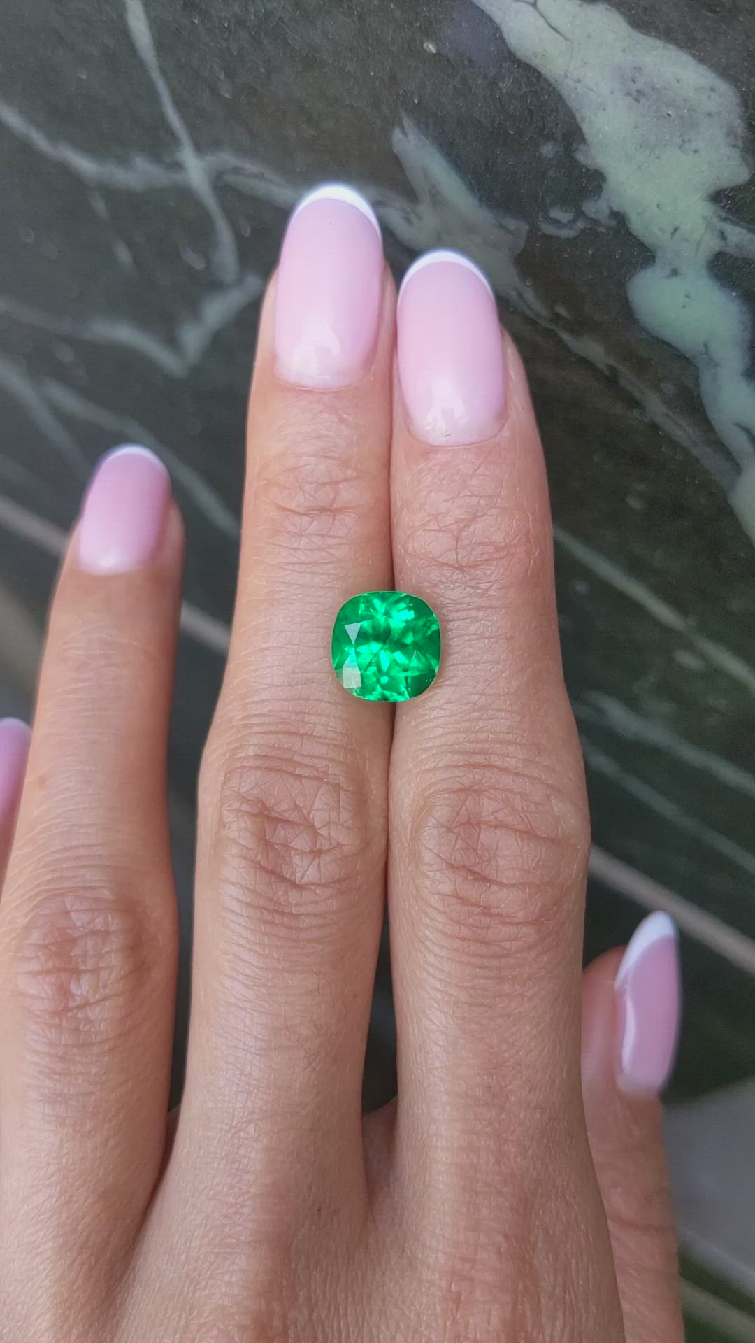 3.53 Ct. Emerald from Colombia - Muzo Size Video