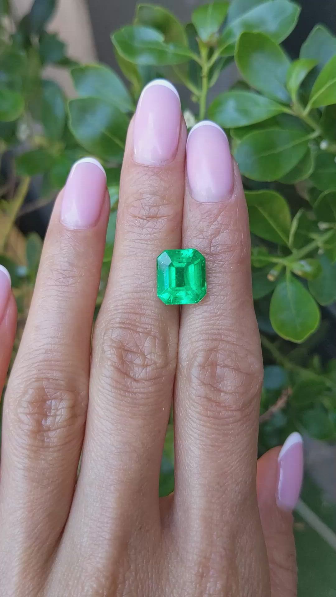 4.34 Ct. Emerald from Colombia Size Video