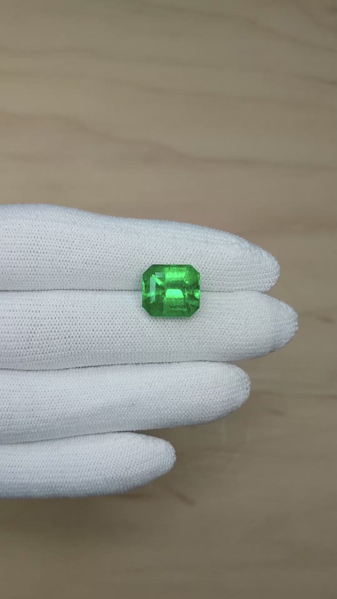 6.06 Ct. Emerald from Colombia - Muzo Size Video