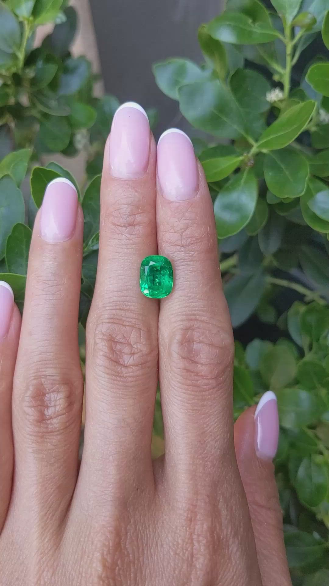 2.73 Ct. Emerald from Colombia Size Video