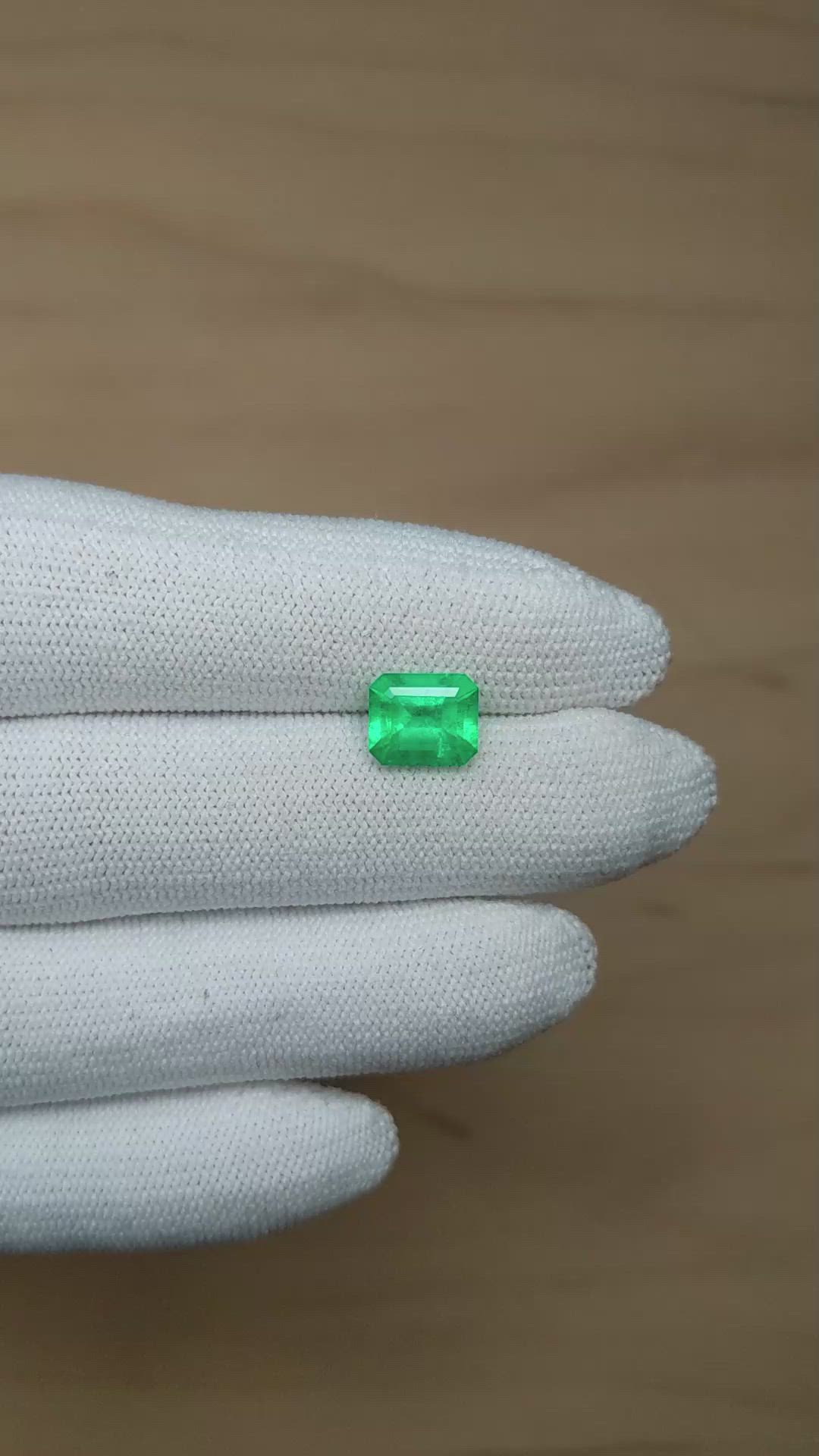 1.76 Ct. Emerald from Colombia Size Video