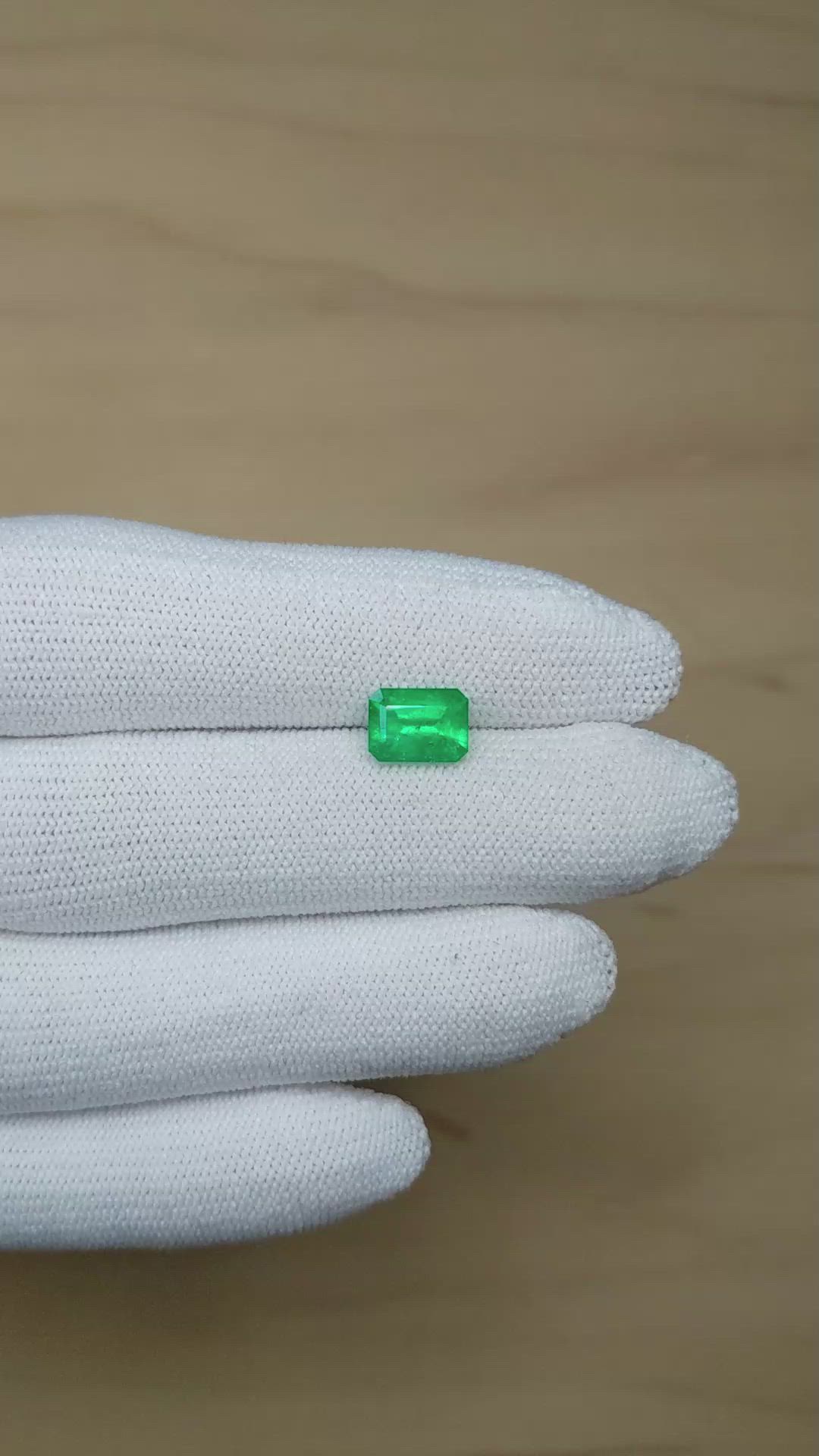 1.26 Ct. Emerald from Colombia Size Video