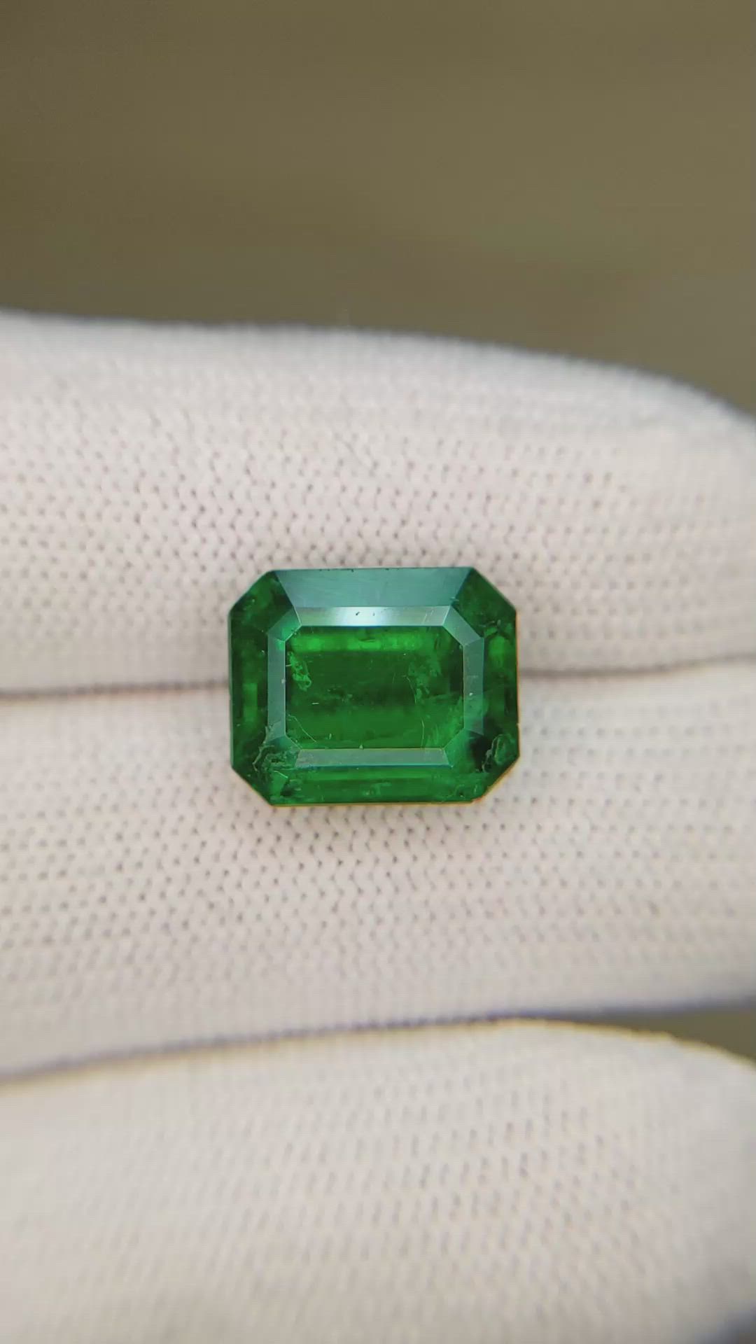 5.38 Ct. Emerald from Zambia Size Video